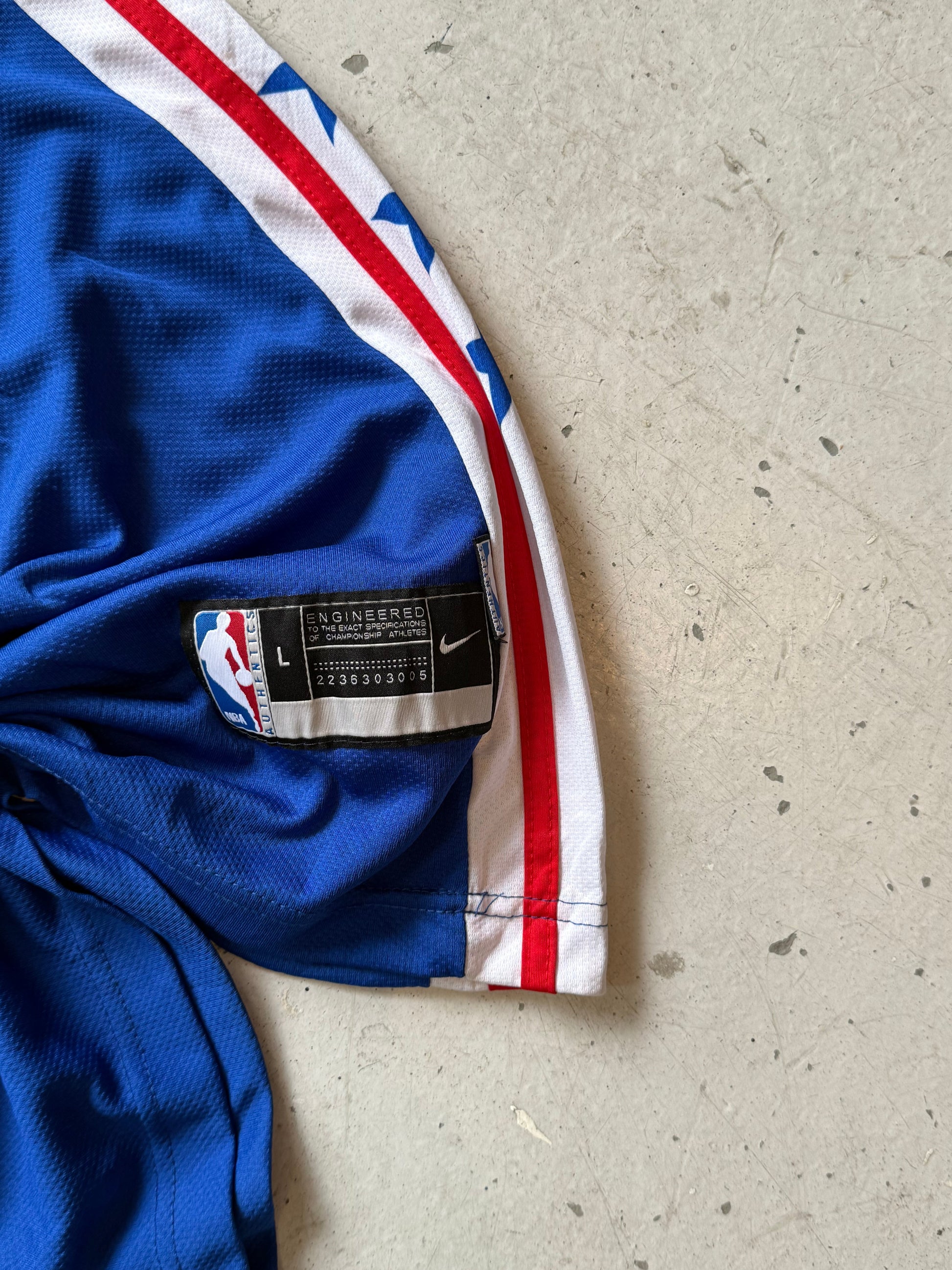 Philadelphia 76ers vintage NBA basketballtrøje – Large - Re:Junk Vintage