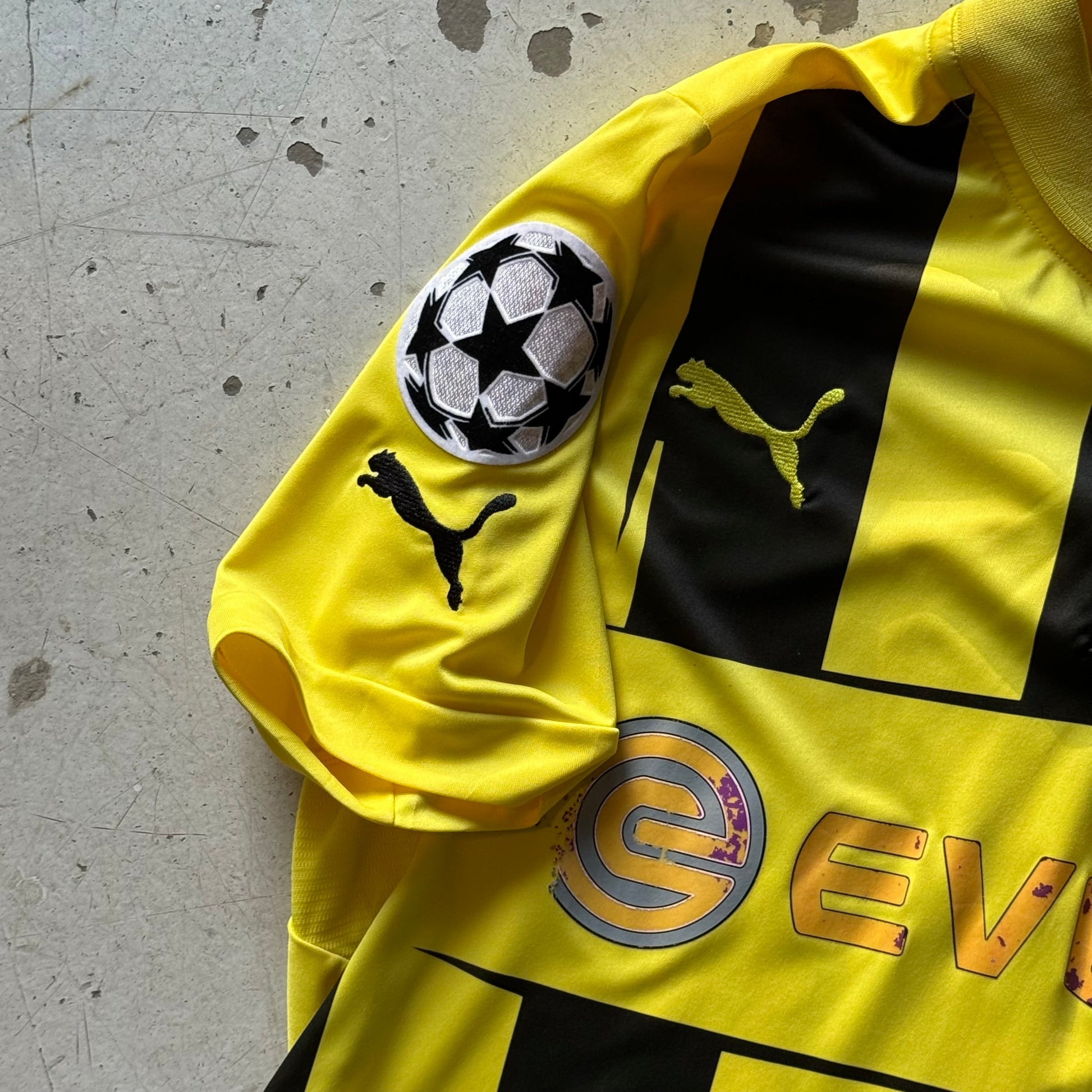 Puma Borussia Dortmund Lewandowski 9 | Fodboldtrøje | Gul/Sort | M - Re:Junk Vintage