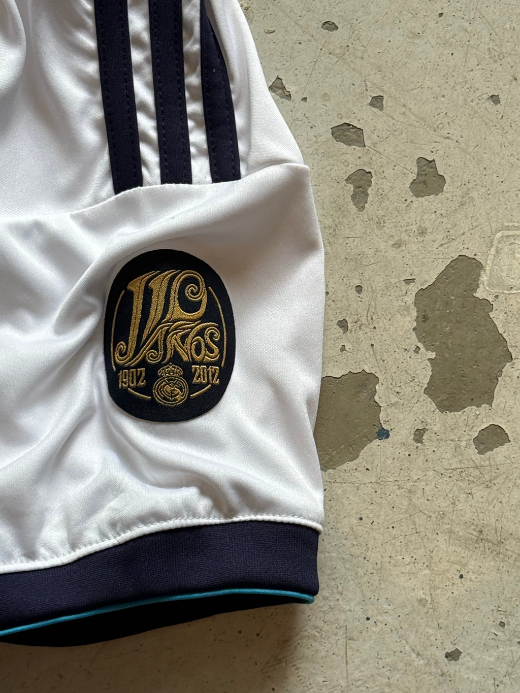 Real Madrid Vintage Fodboldtrøje – 2012/2013 - Medium - Re:Junk Vintage