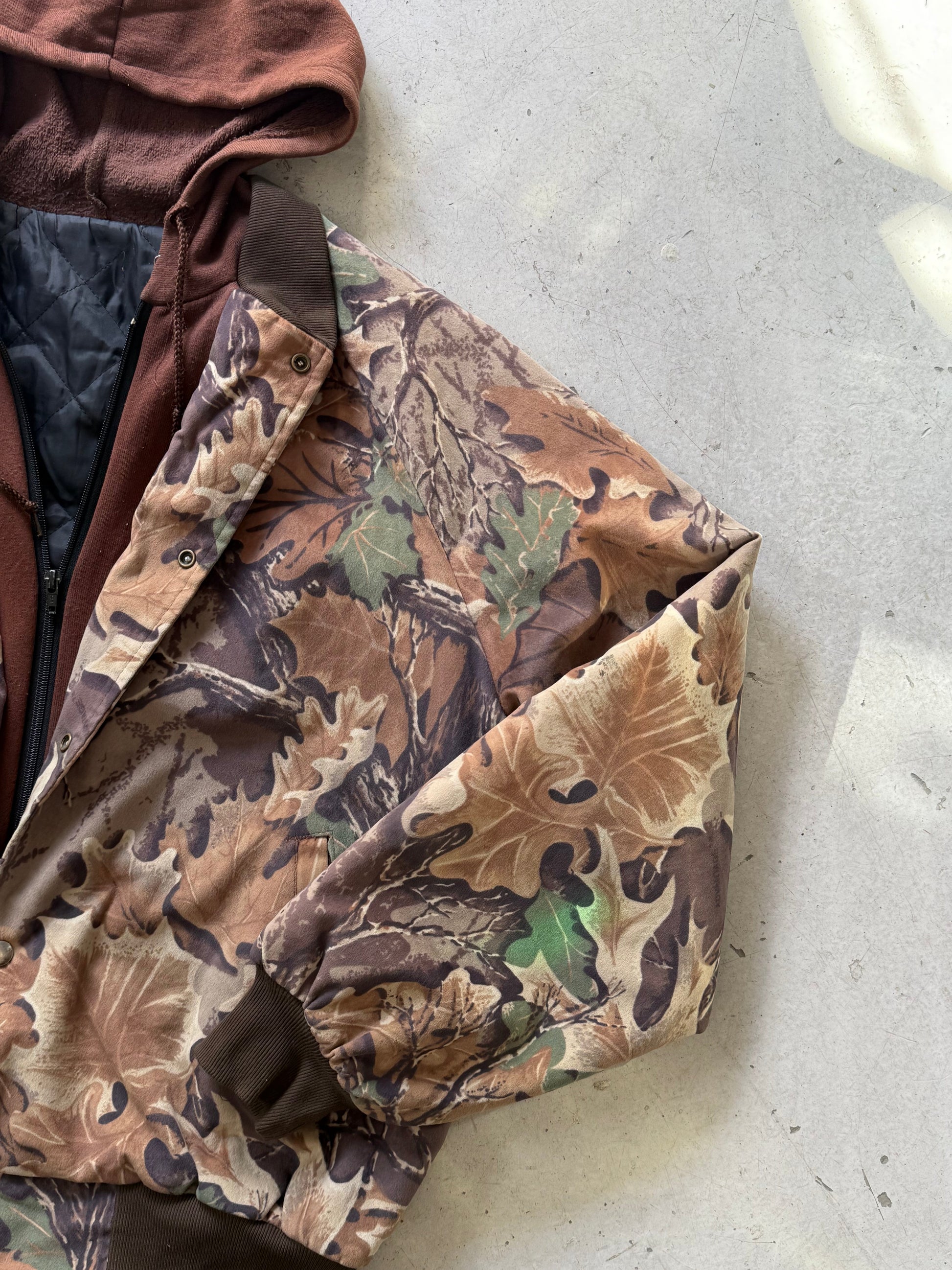 Real Tree Camo Jakke m. Brun Hætte (Str. M) - Re:Junk Vintage