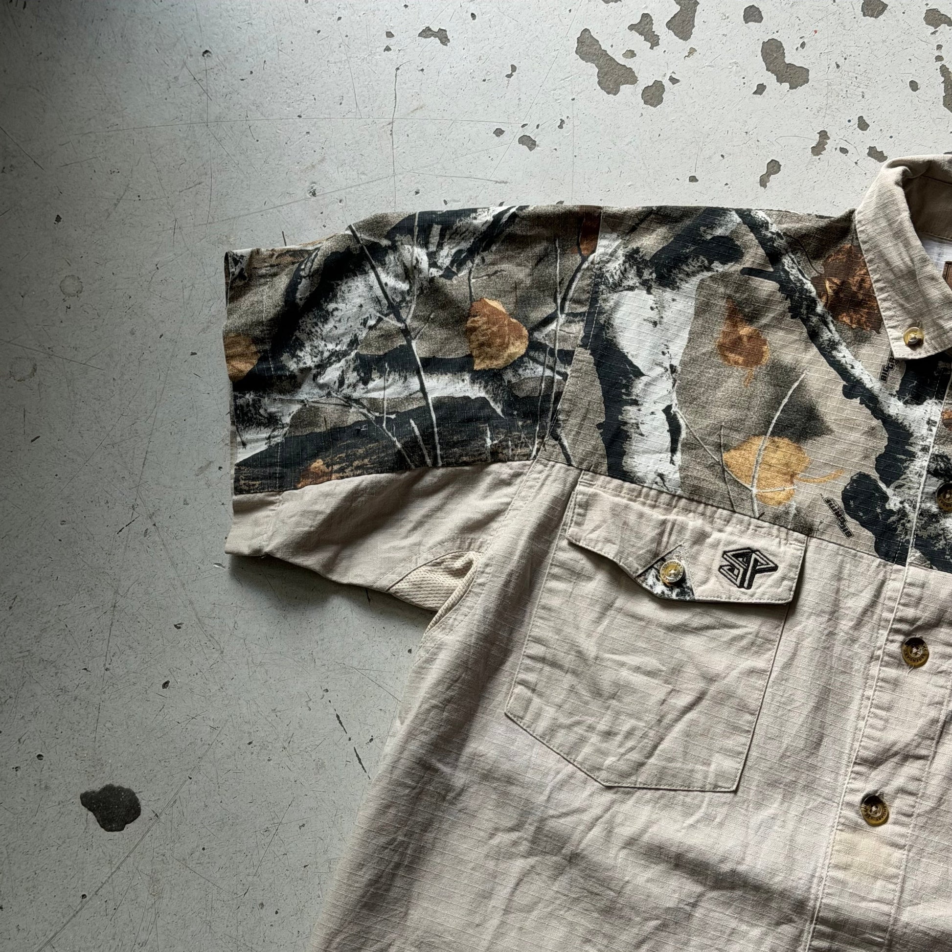 Real Tree | Skjorte | Camo | Large - Re:Junk Vintage