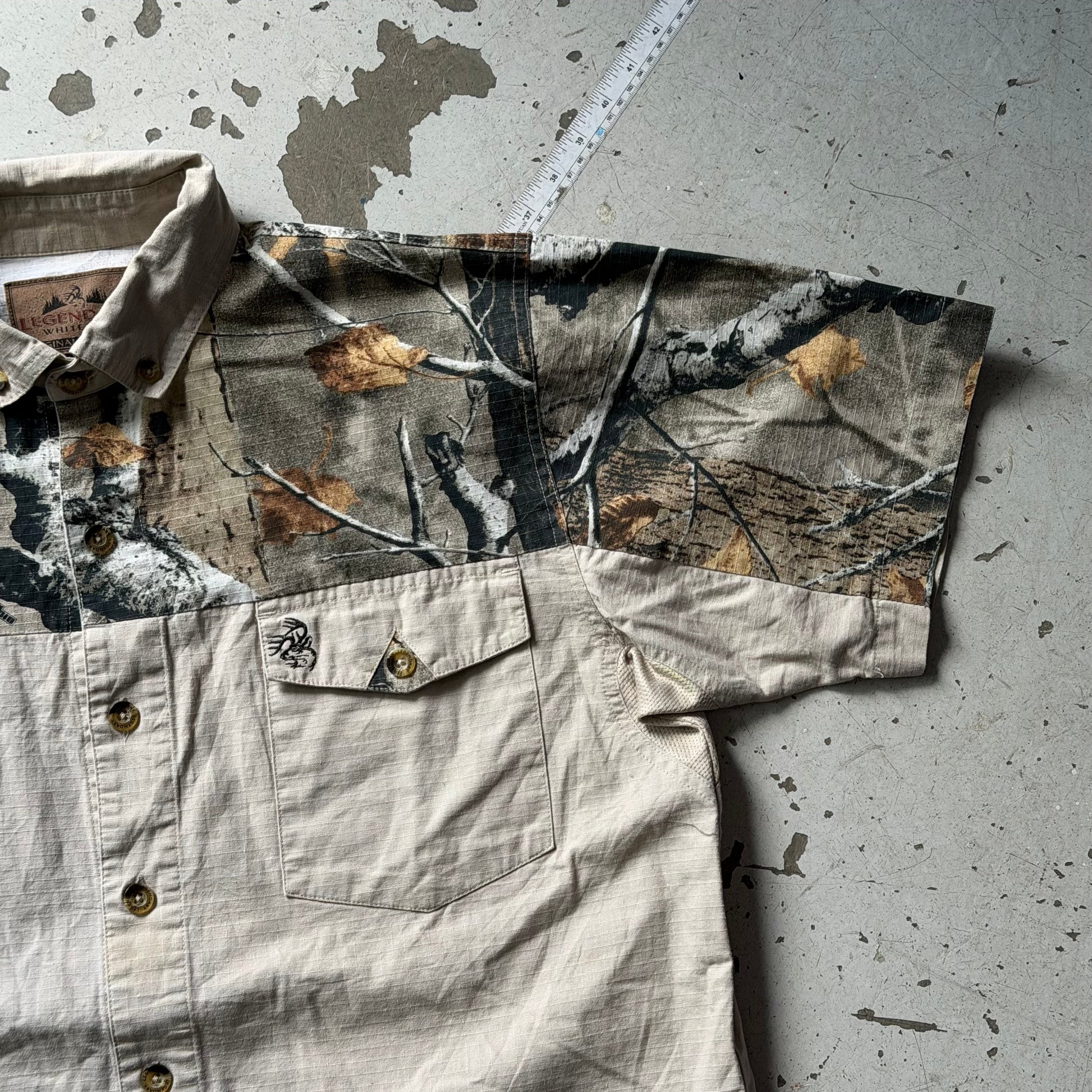 Real Tree | Skjorte | Camo | Large - Re:Junk Vintage