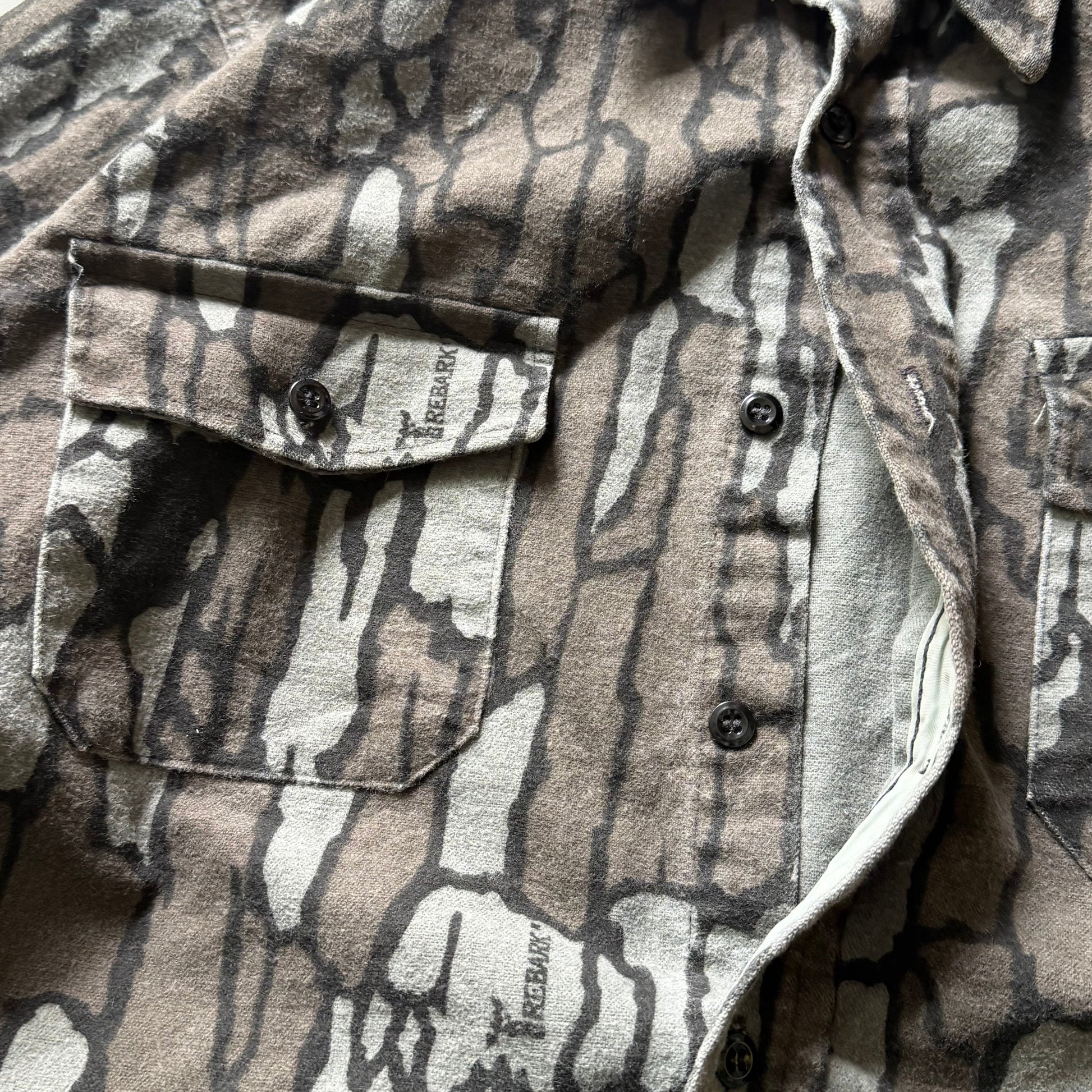 Real Tree | Skjorte | Camo | Medium - Re:Junk Vintage