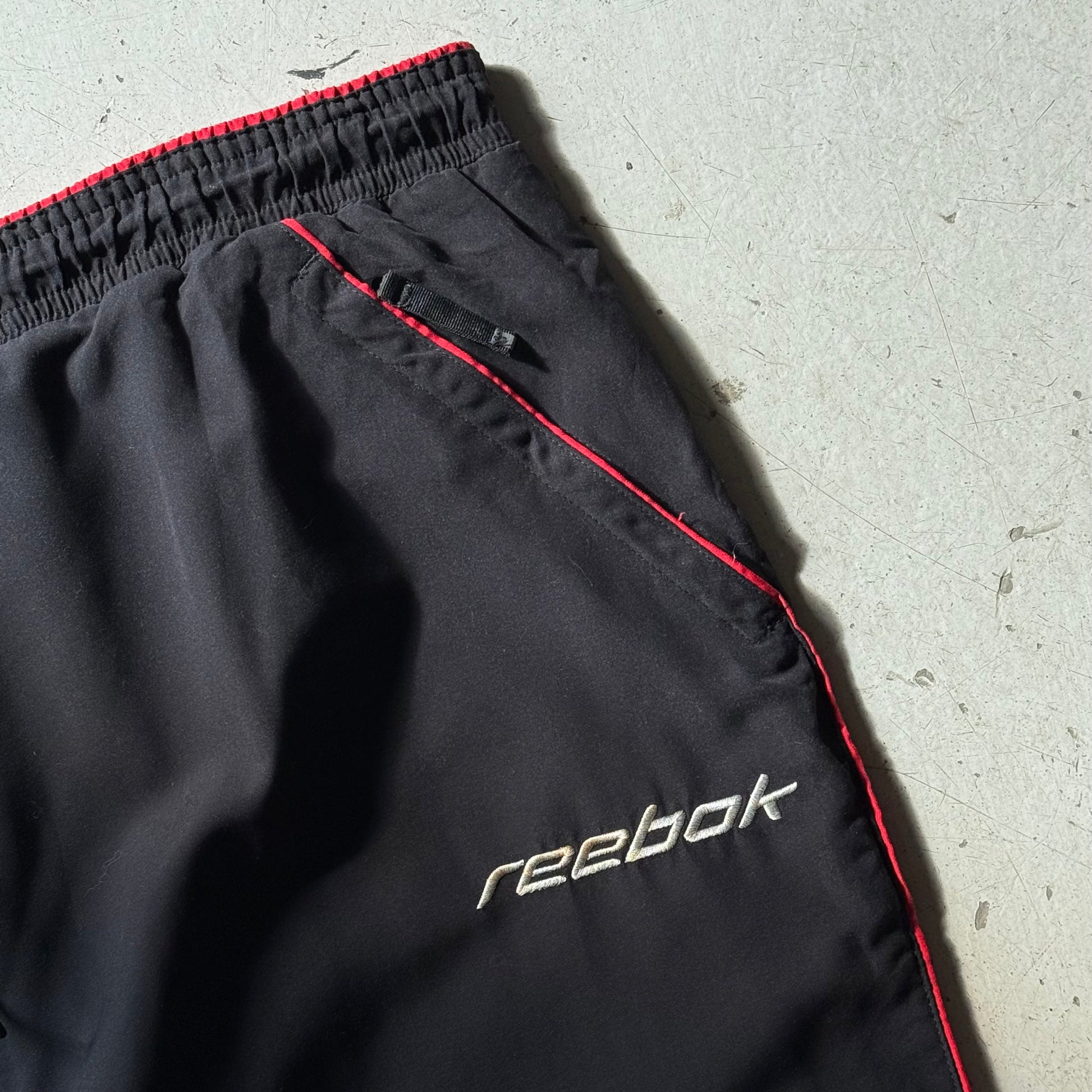 Reebok | Liverpool trackpants | sort/rød | L - Re:Junk Vintage