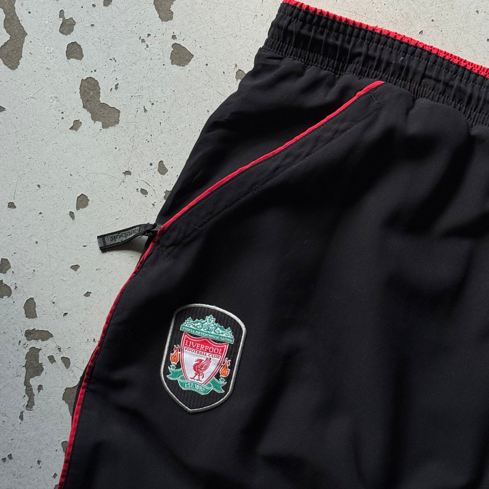 Reebok | Liverpool trackpants | sort/rød | L - Re:Junk Vintage