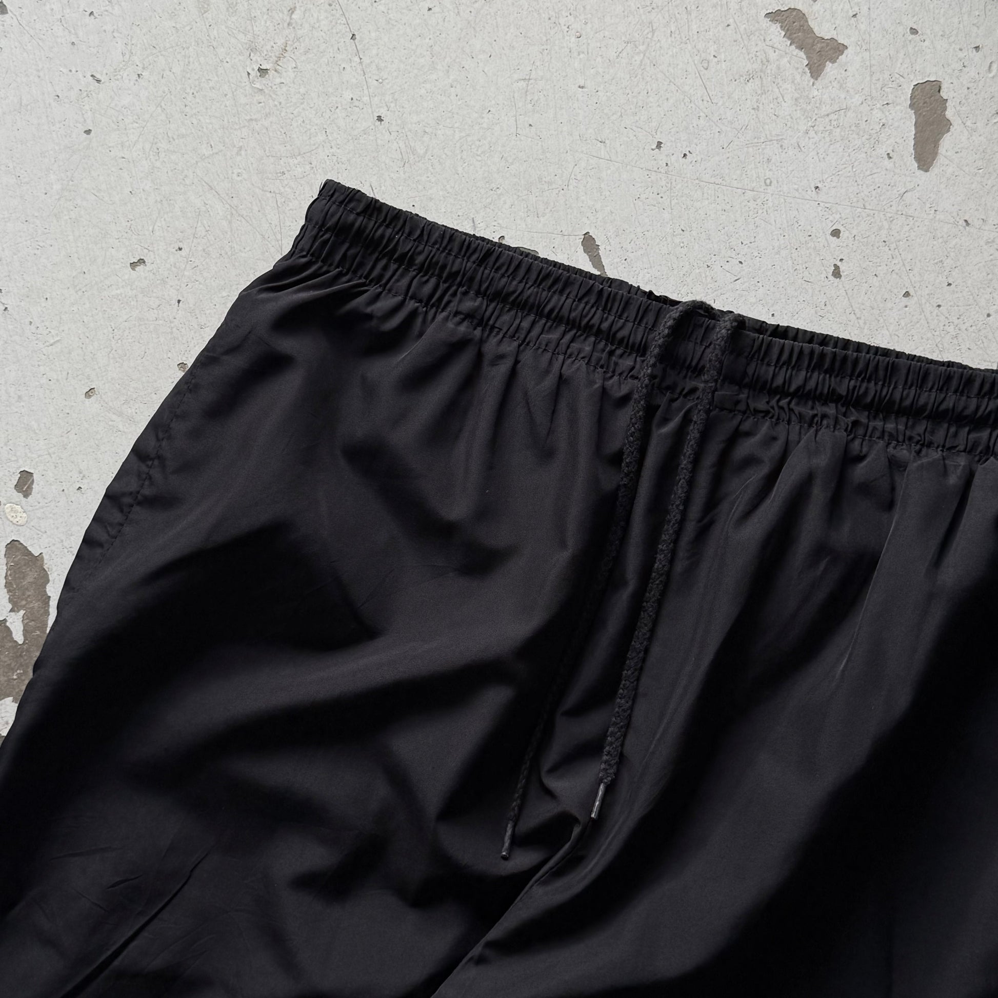 Reebok | trackpants | sort | L - Re:Junk Vintage