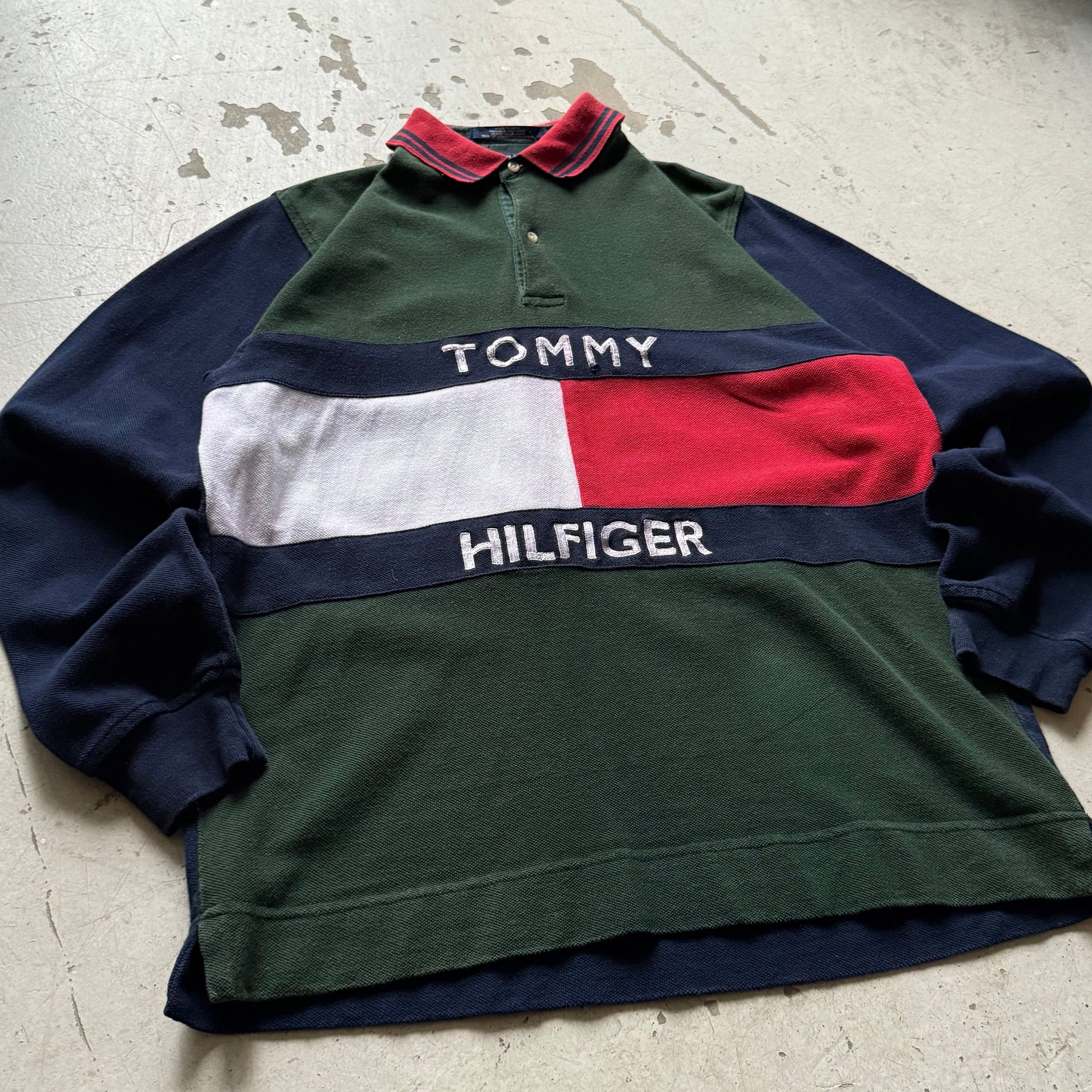 Tommy Hilfiger rugby polo vintage langærmet – navy/grøn/rød – S/M - Re:Junk Vintage
