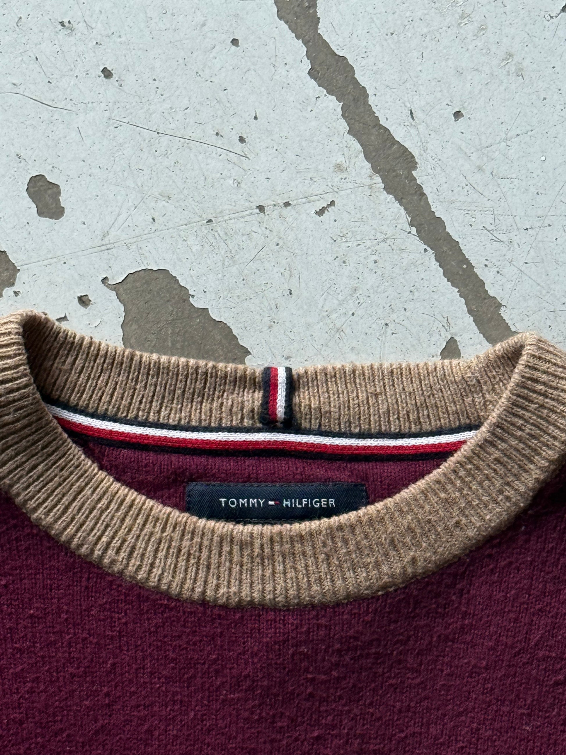 Tommy Hilfiger | Striktrøje | Rød / Navy | Medium - Re:Junk Vintage