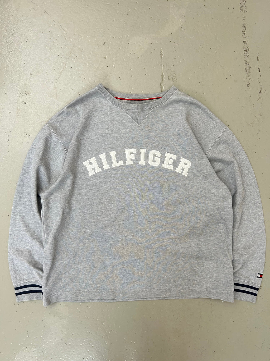 Tommy Hilfiger Sweatshirt - Re:Junk Vintage