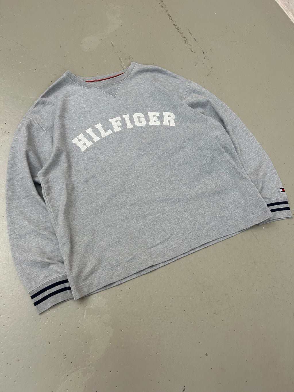 Tommy Hilfiger Sweatshirt - Re:Junk Vintage