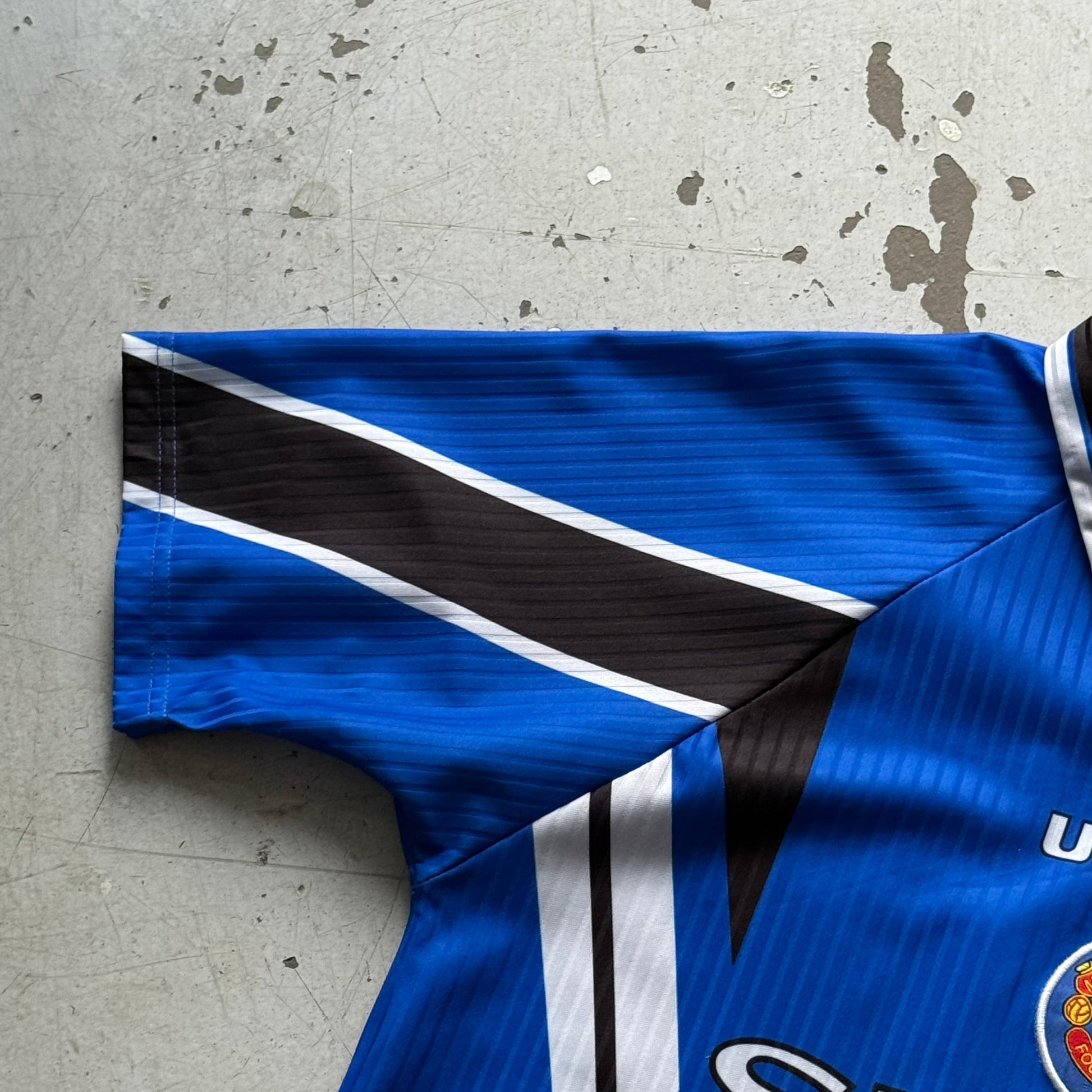 Umbro Manchester United vintage fodboldtrøje blå Solskjær 20 L - Re:Junk Vintage