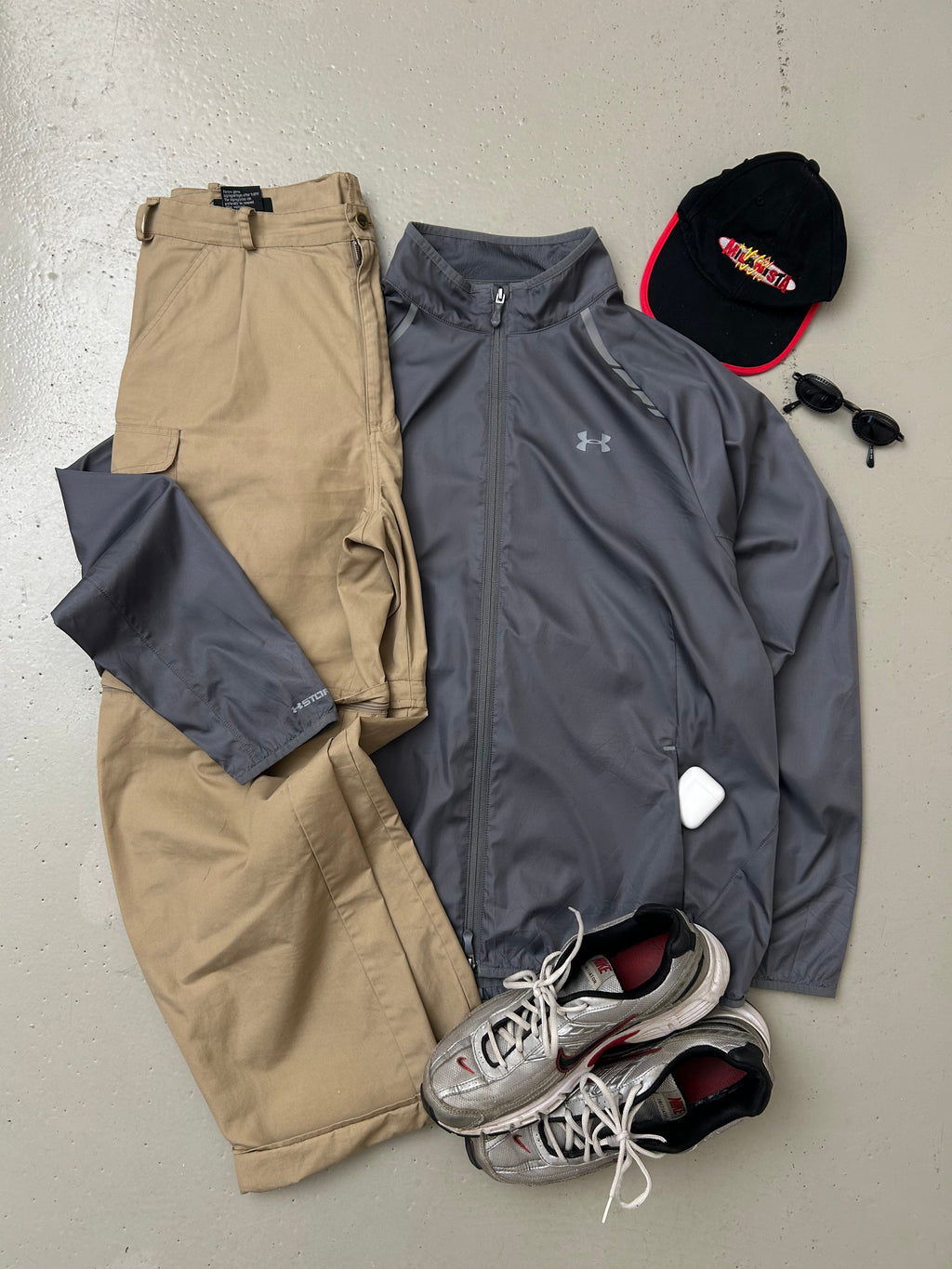 Under Armour Trackjacket - Large - Re:Junk Vintage