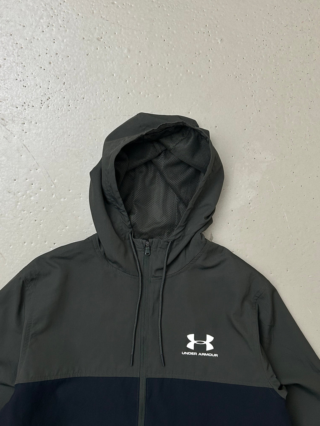 Under Armour Trackjacket - Medium - Re:Junk Vintage