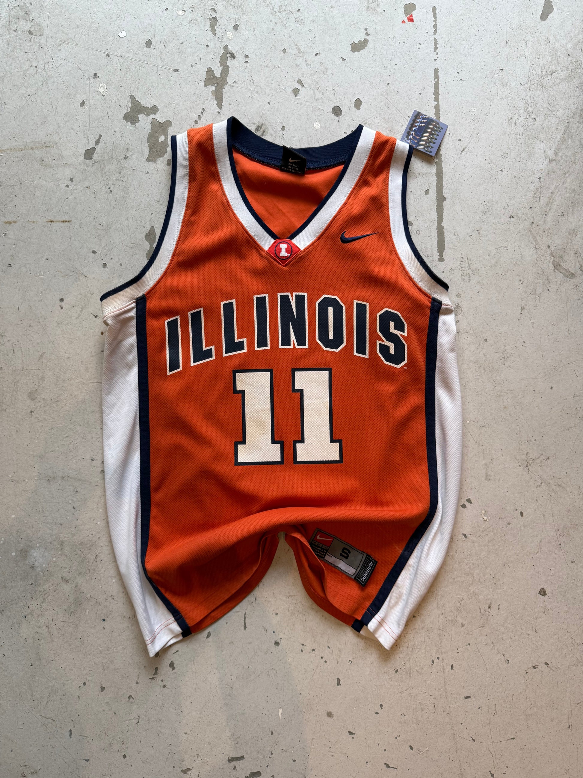 University of Illinois vintage College basketballtrøje – Small - Re:Junk Vintage