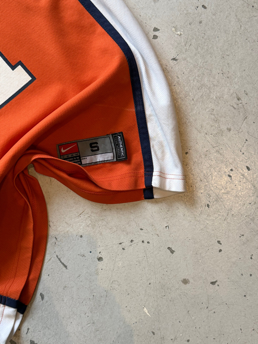 University of Illinois vintage College basketballtrøje – Small - Re:Junk Vintage