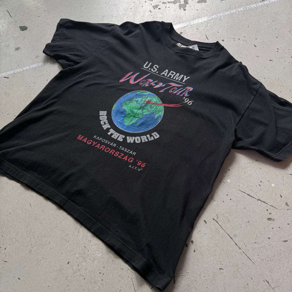 U.S. Army World Tour ’96 | graphic t-shirt | sort | L - Re:Junk Vintage