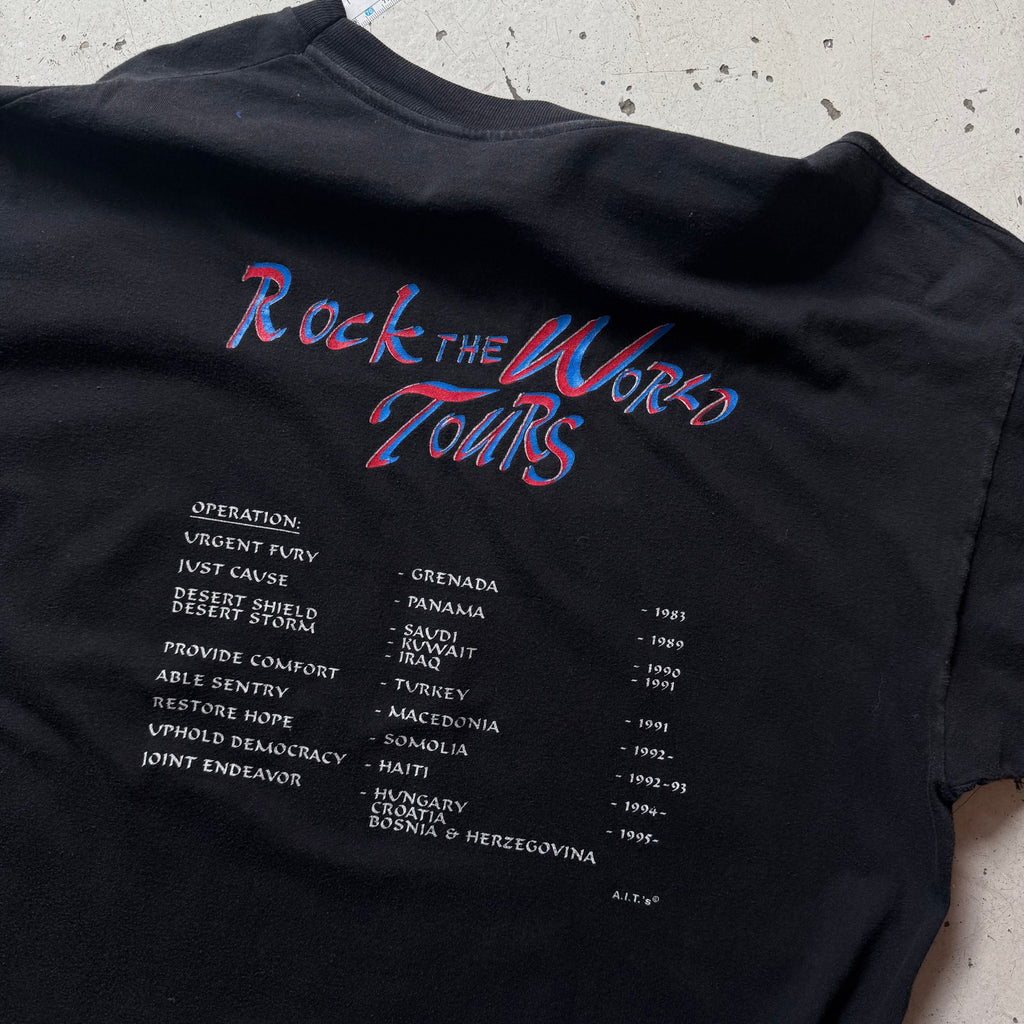 U.S. Army World Tour ’96 | graphic t-shirt | sort | L - Re:Junk Vintage