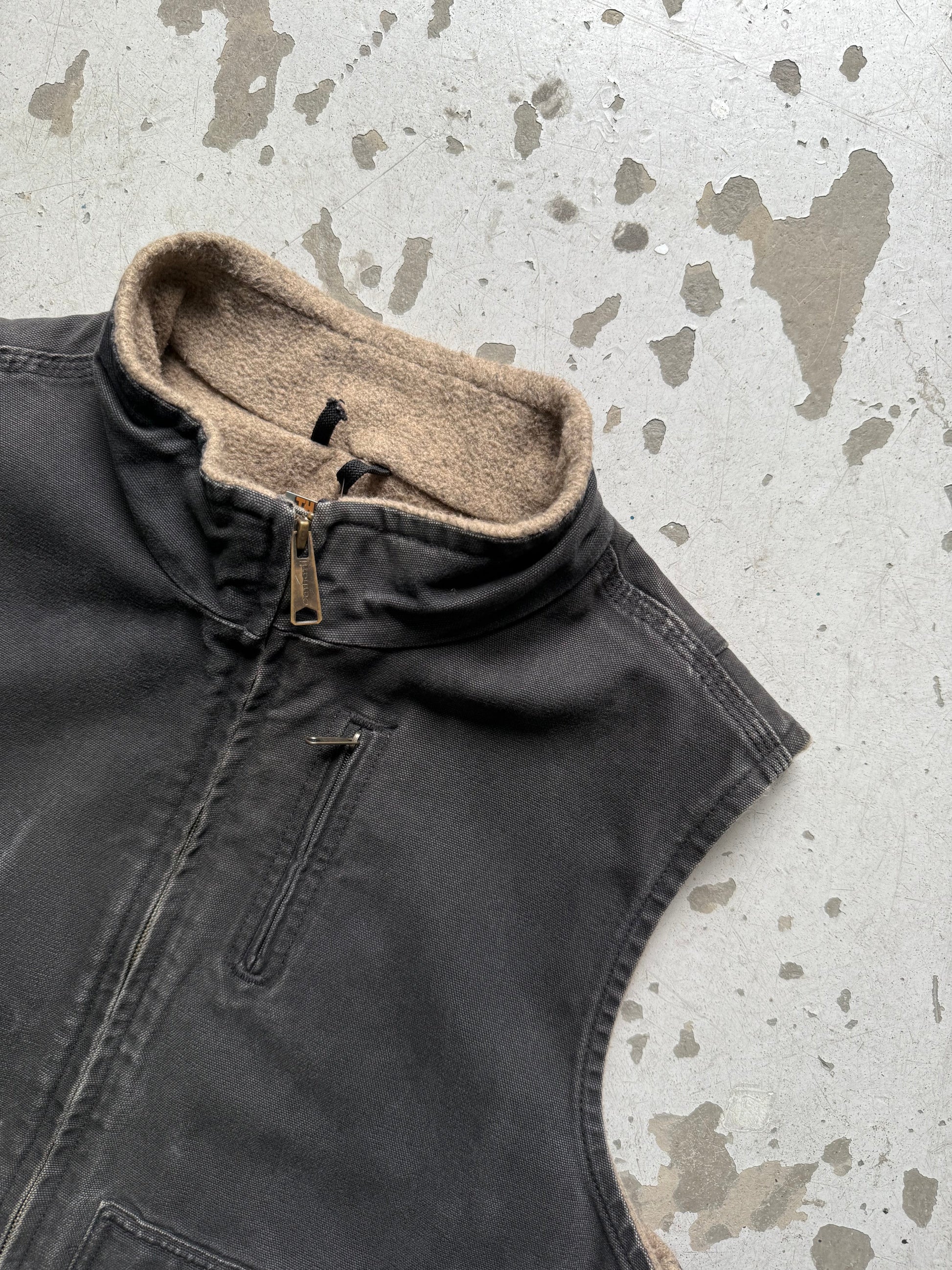 Vintage Carhartt Sherpa Vest – Washed Black (M) - Re:Junk Vintage