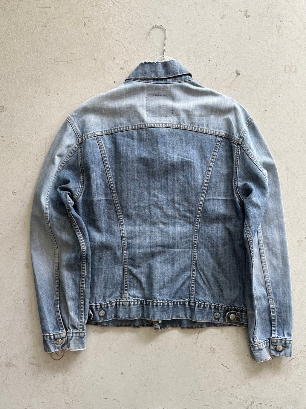 Vintage Levi’s Denim Jacket – Faded Blue Trucker Style - Re:Junk Vintage