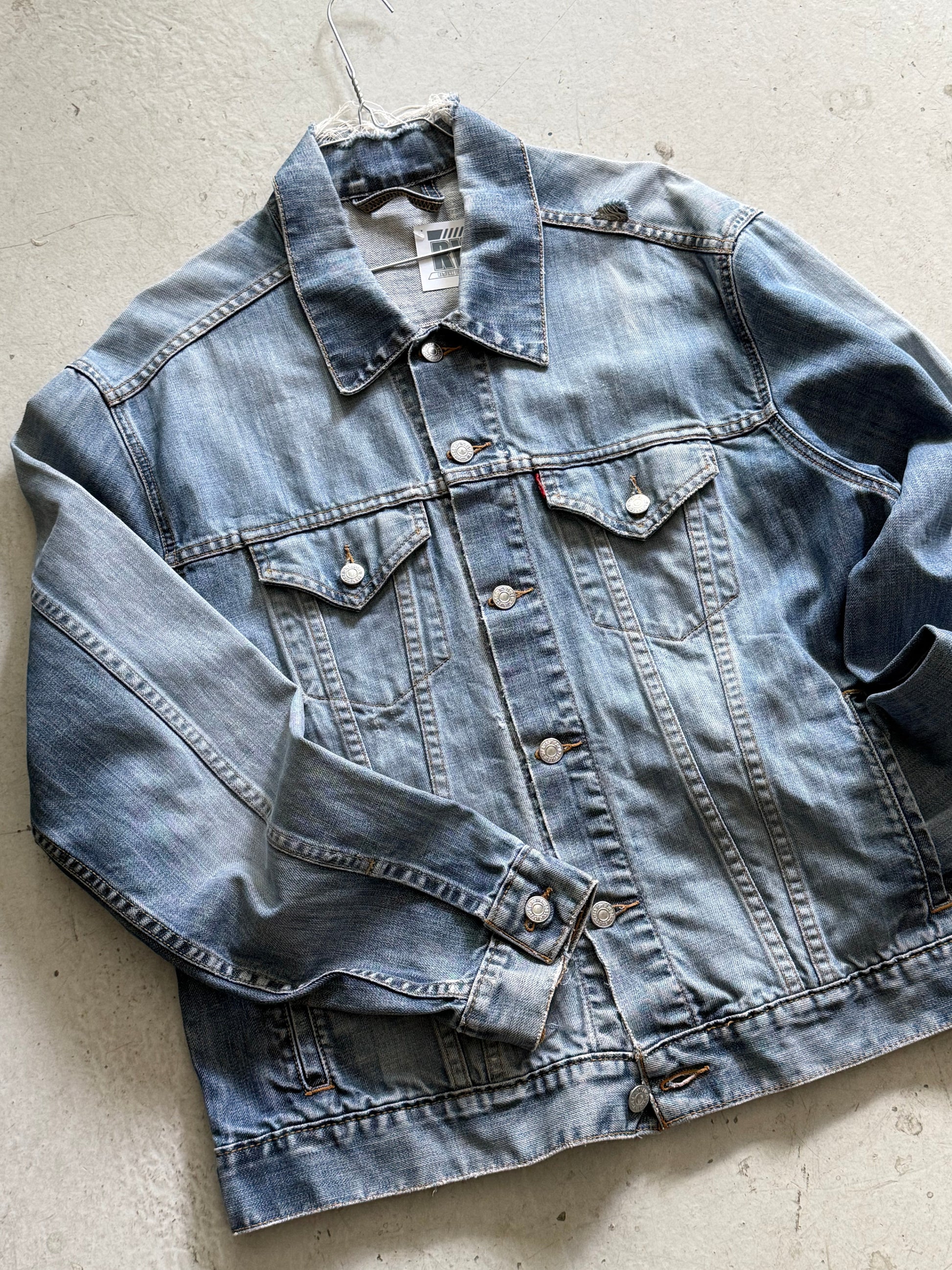 Vintage Levi’s Denim Jacket – Faded Blue Trucker Style - Re:Junk Vintage
