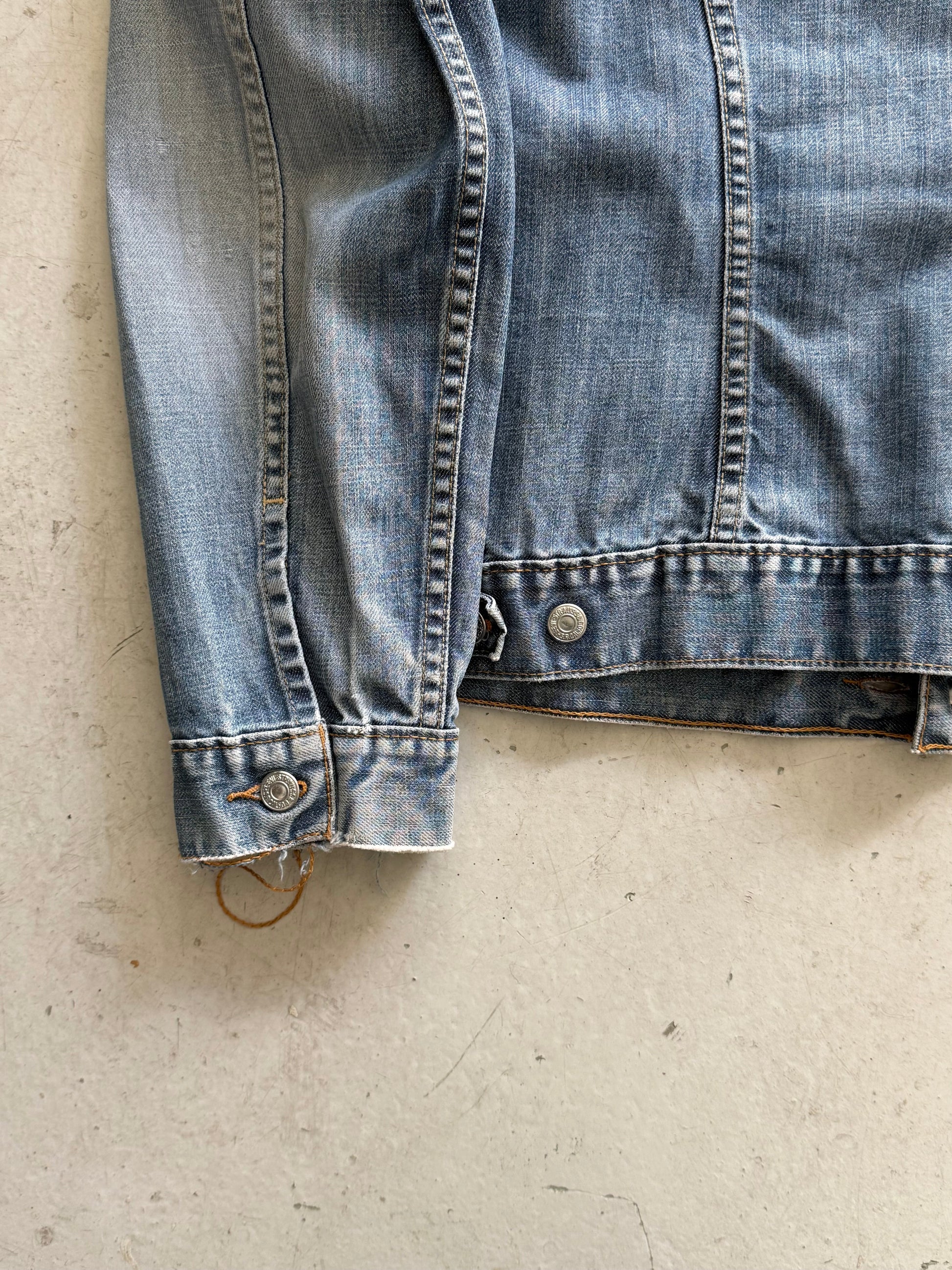 Vintage Levi’s Denim Jacket – Faded Blue Trucker Style - Re:Junk Vintage