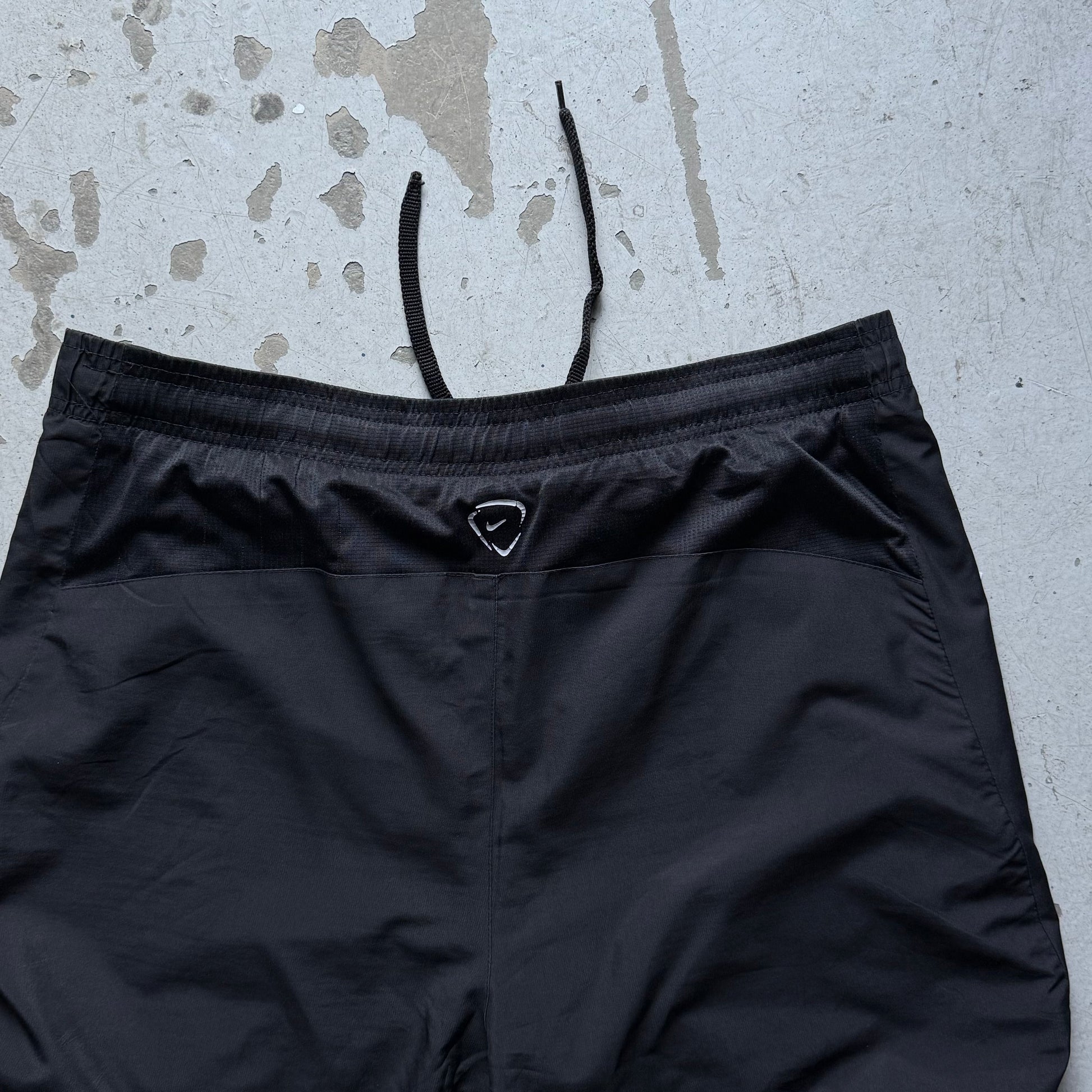 Vintage Nike Manchester United Trackpants - Re:Junk Vintage