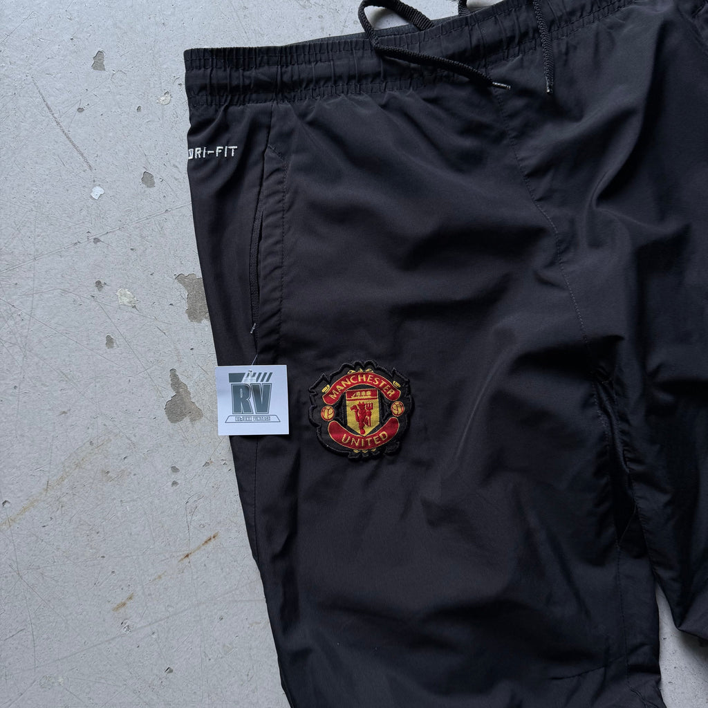 Vintage Nike Manchester United Trackpants - Re:Junk Vintage