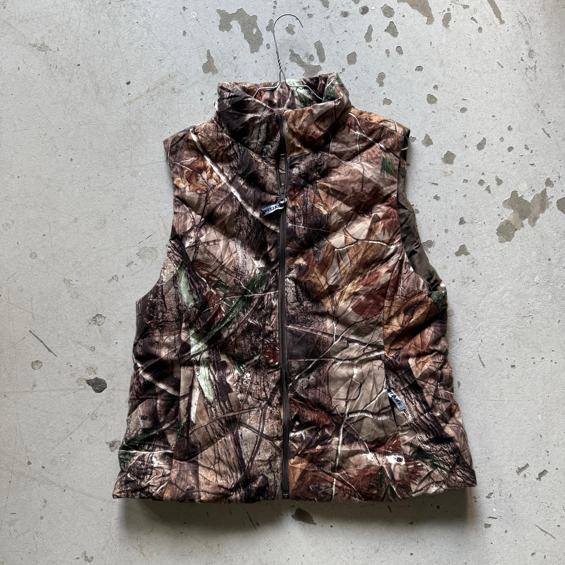 Vintage Realtree Puffer Vest (Str. M) - Re:Junk Vintage