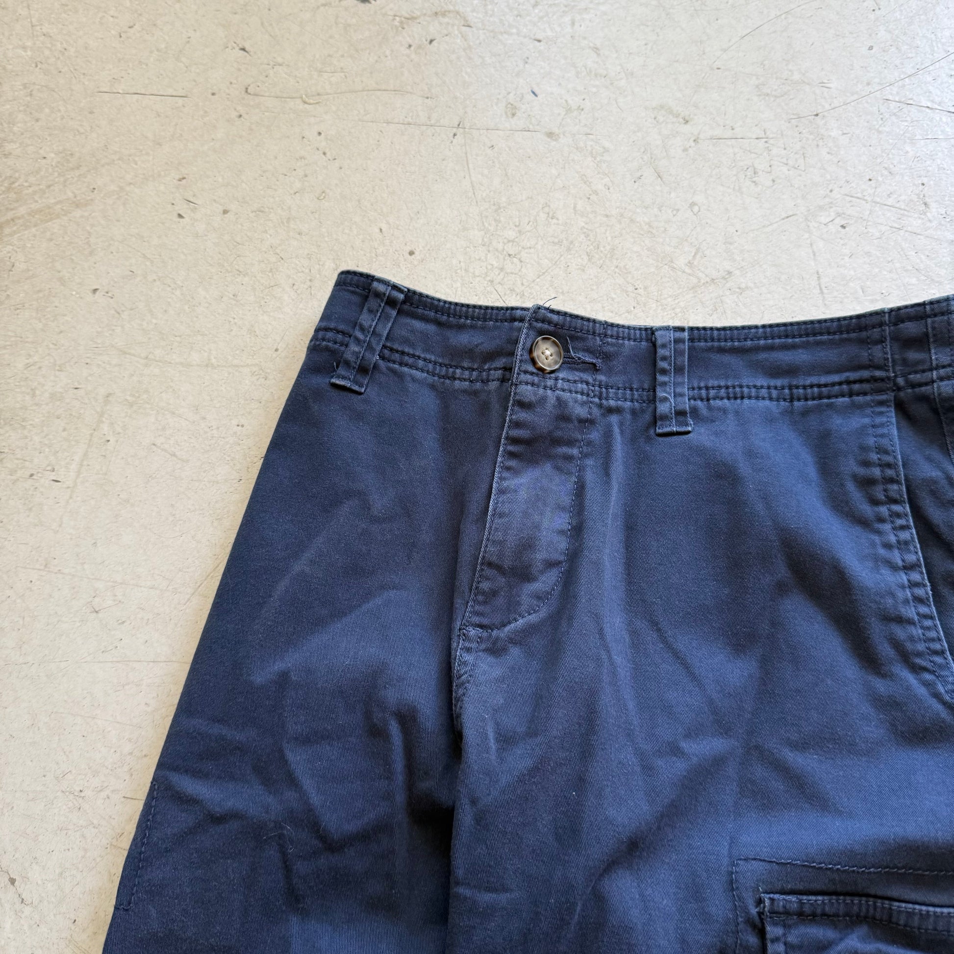 W30 | Vintage cargo shorts | navy | - Re:Junk Vintage