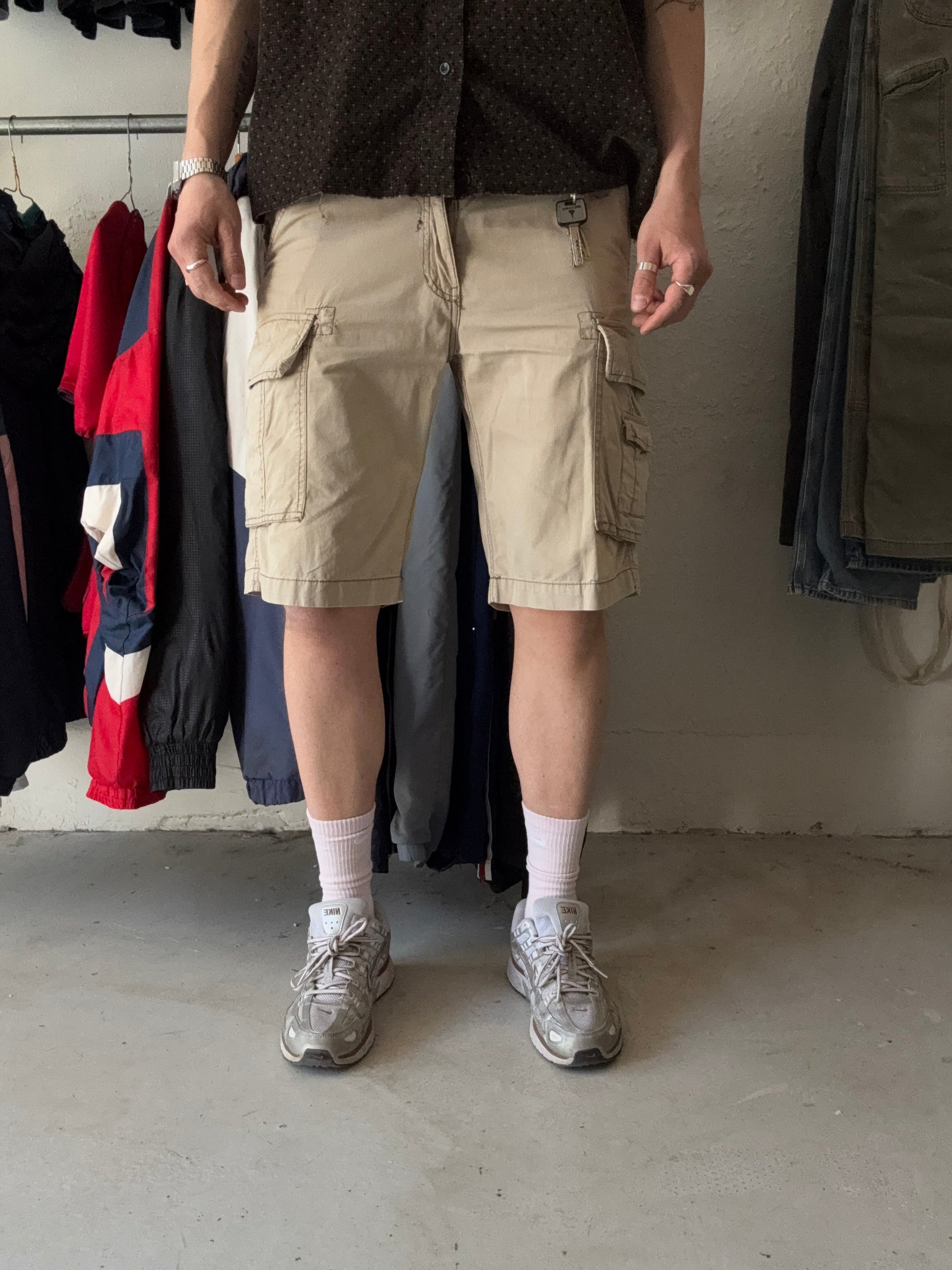 W32 | cargo shorts | Beige| - Re:Junk Vintage