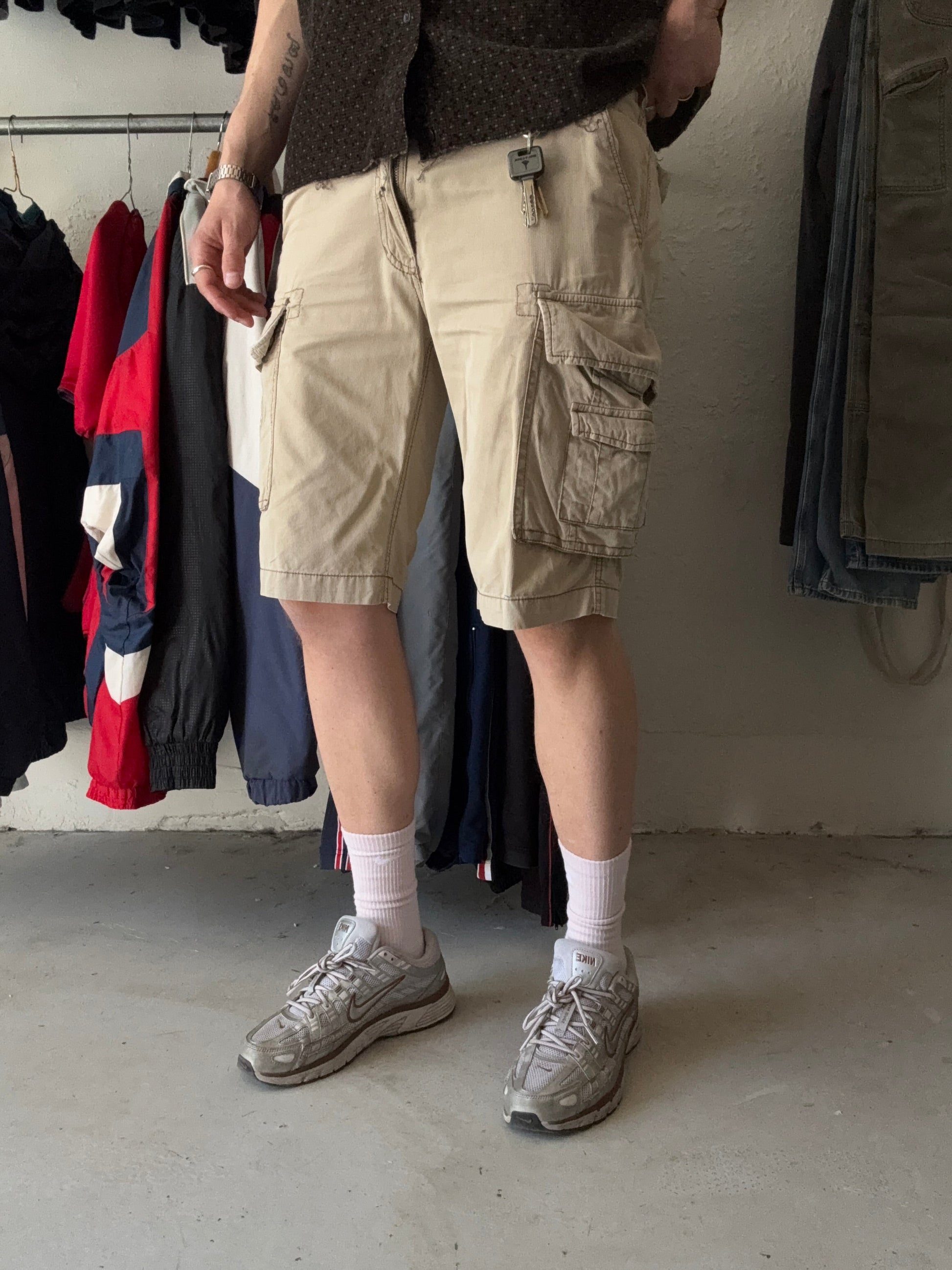 W32 | cargo shorts | Beige| - Re:Junk Vintage