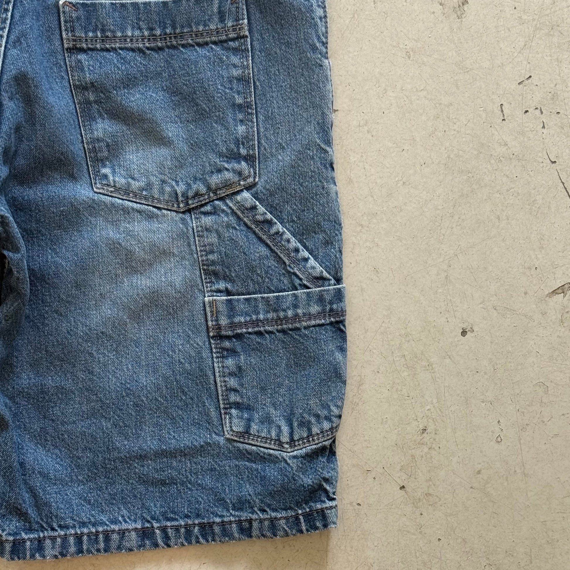W32: Vintage denim jorts – loose fit workwear shorts - Re:Junk Vintage