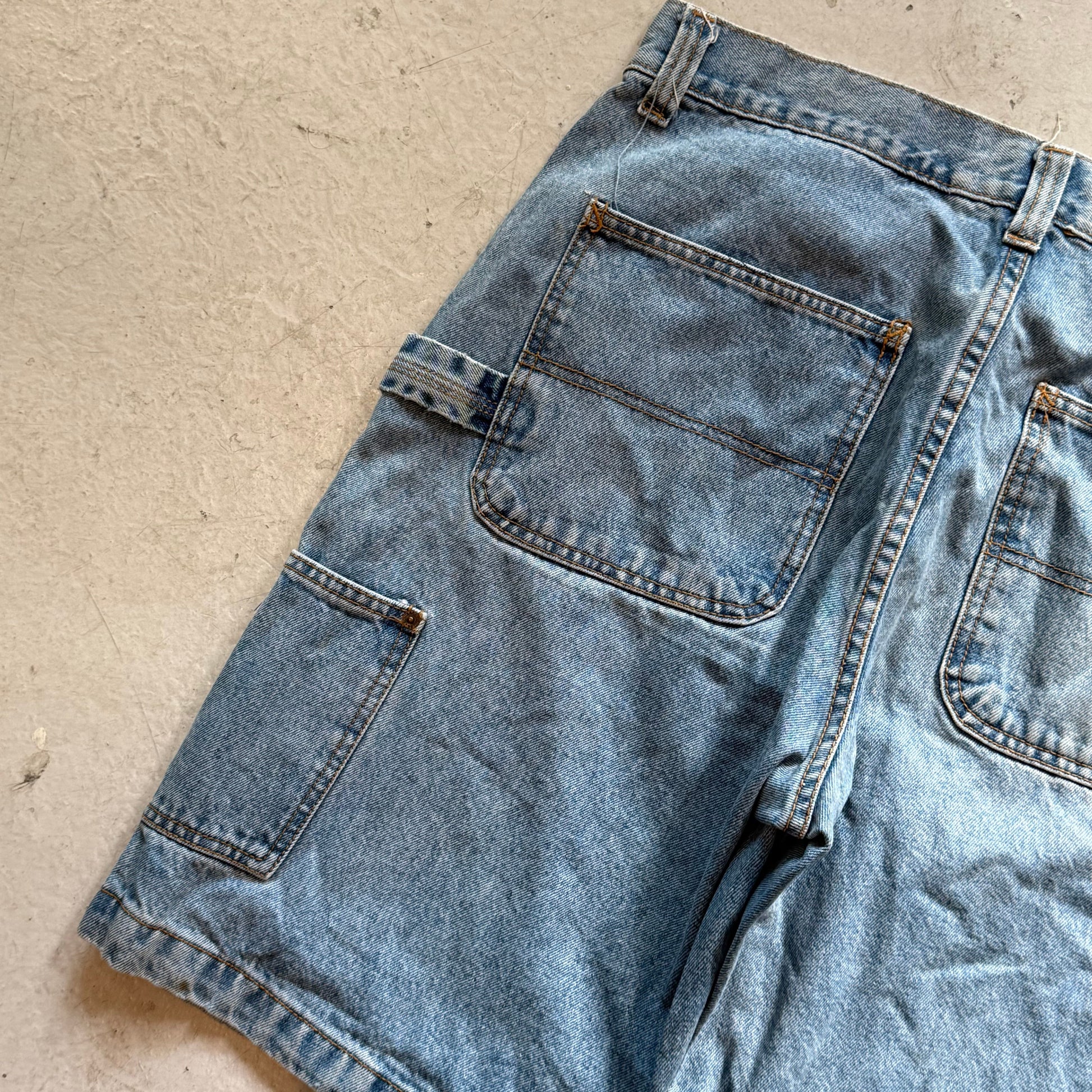 W33: Vintage denim jorts – loose fit workwear shorts - Re:Junk Vintage