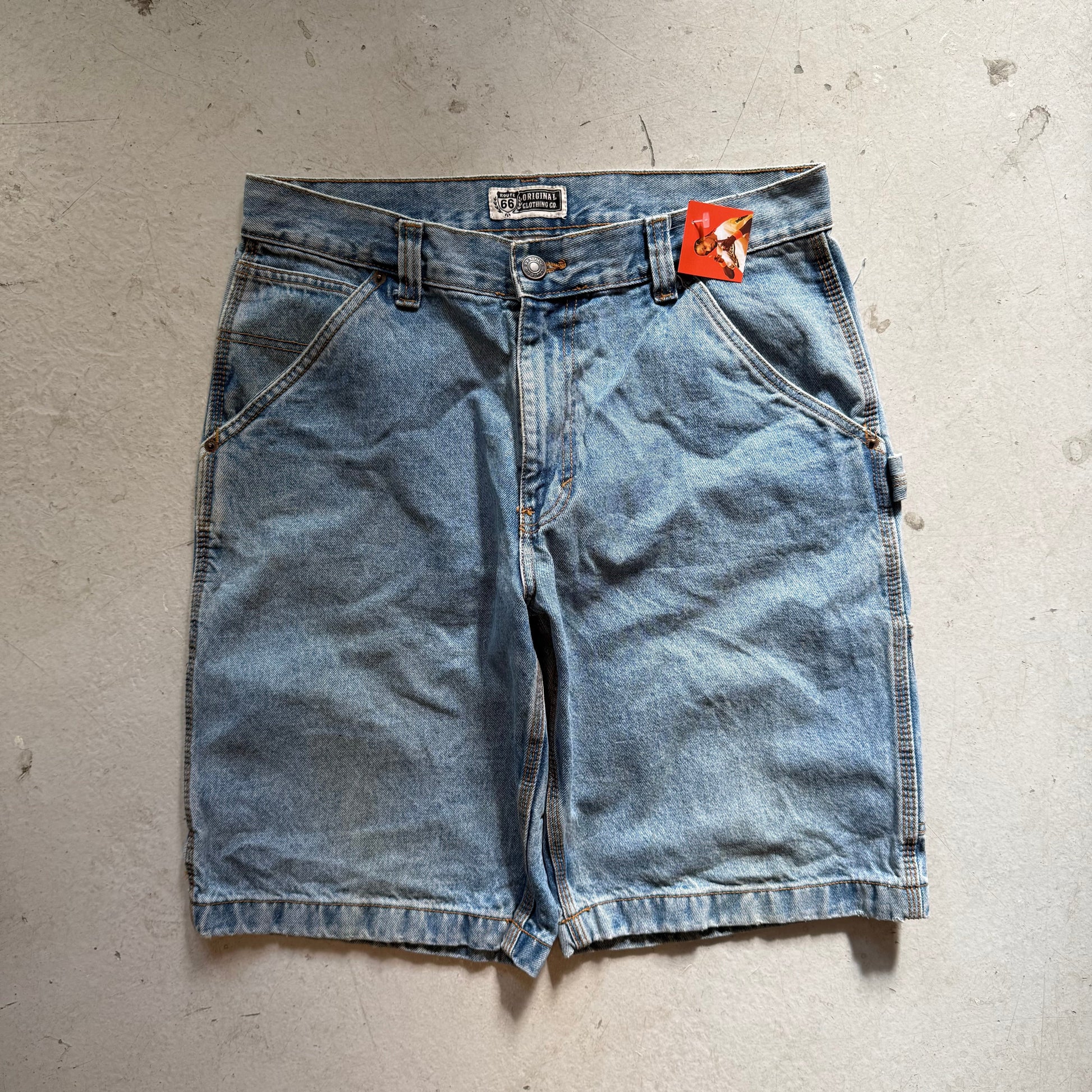 W33: Vintage denim jorts – loose fit workwear shorts - Re:Junk Vintage