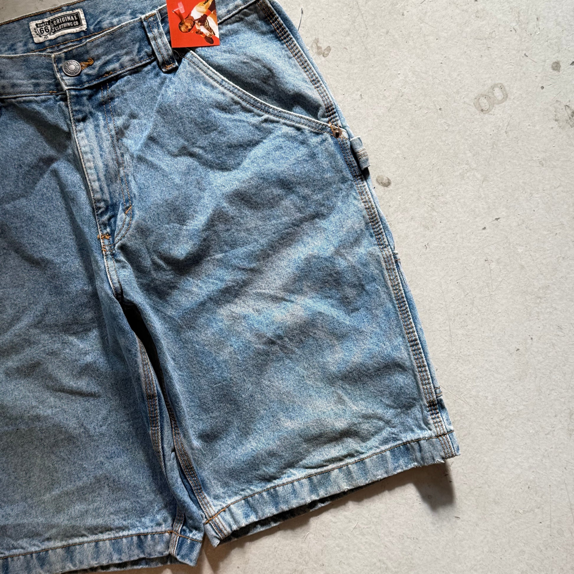 W33: Vintage denim jorts – loose fit workwear shorts - Re:Junk Vintage