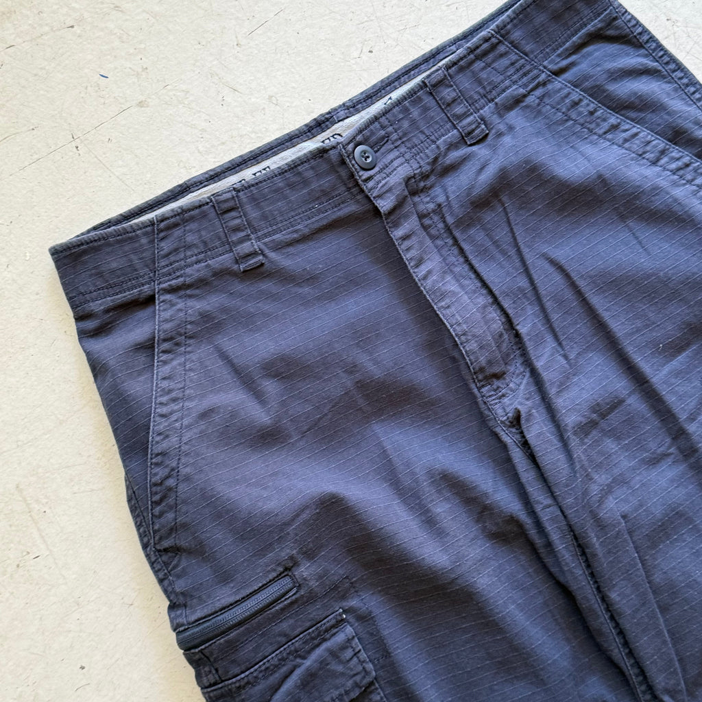 W34 | cargo shorts | navy | - Re:Junk Vintage