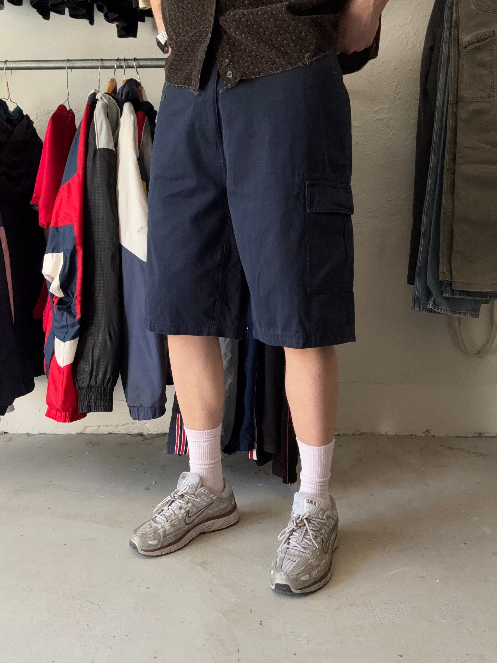 W34 | cargo shorts | navy | - Re:Junk Vintage