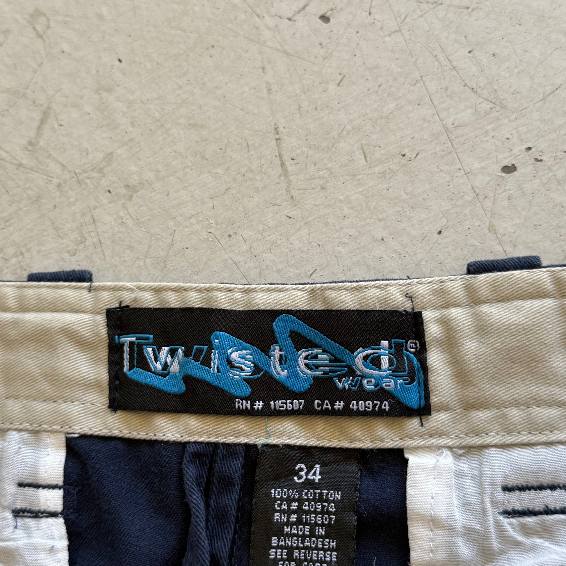 W34 | cargo shorts | navy | - Re:Junk Vintage