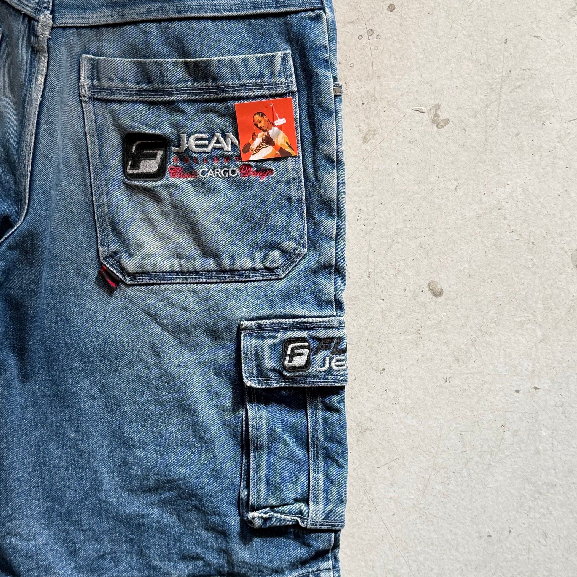 W34: Vintage denim jorts – loose fit workwear shorts - Re:Junk Vintage
