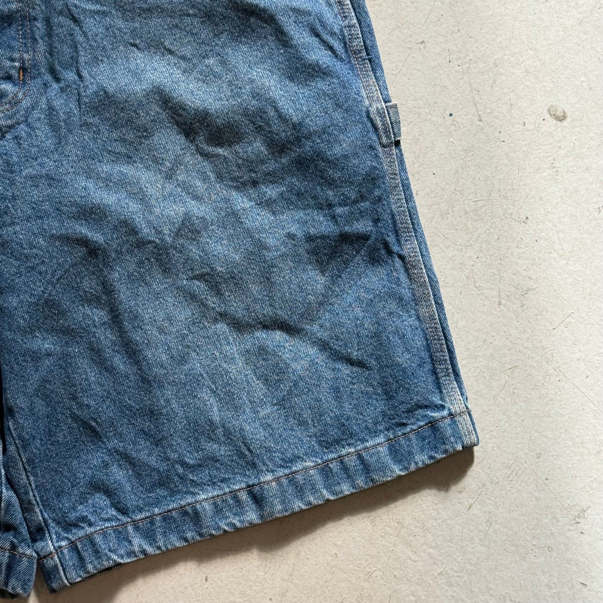W36: Vintage denim jorts – loose fit workwear shorts - Re:Junk Vintage