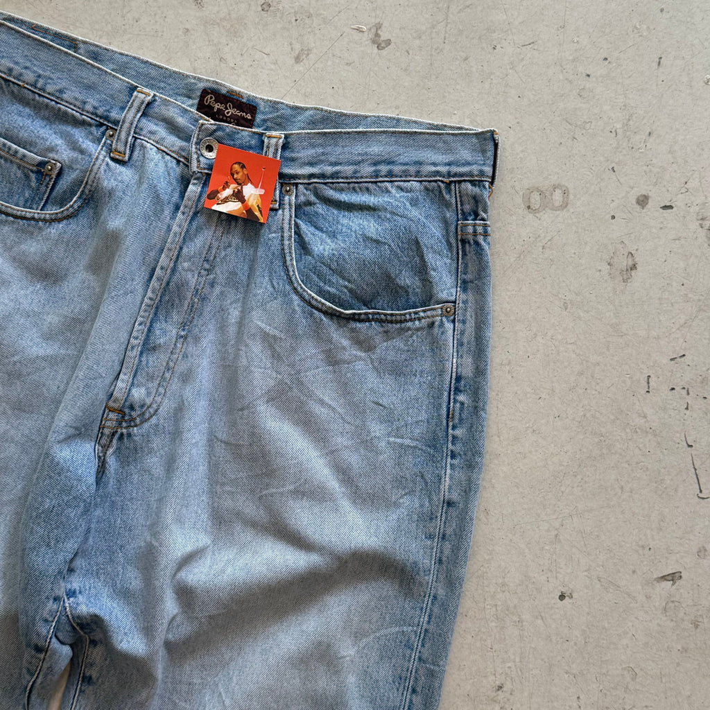 W36: Vintage denim jorts – loose fit workwear shorts - Re:Junk Vintage