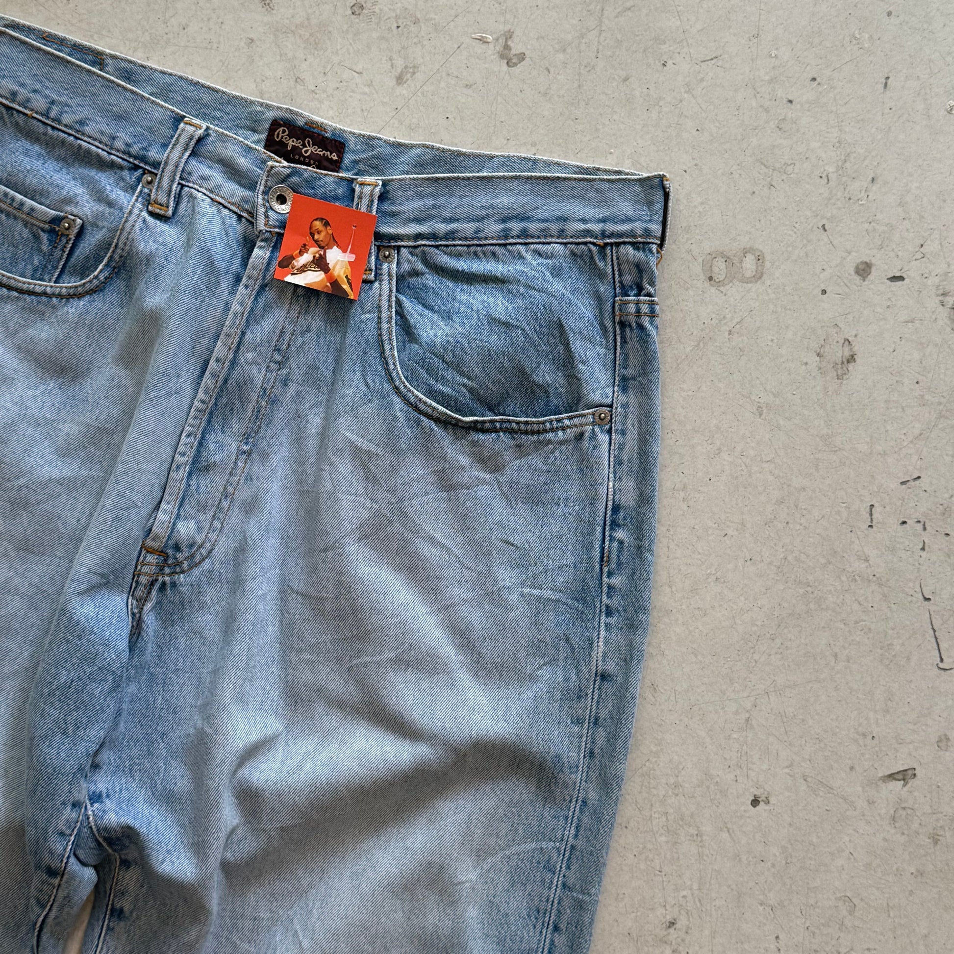 W36: Vintage denim jorts – loose fit workwear shorts - Re:Junk Vintage