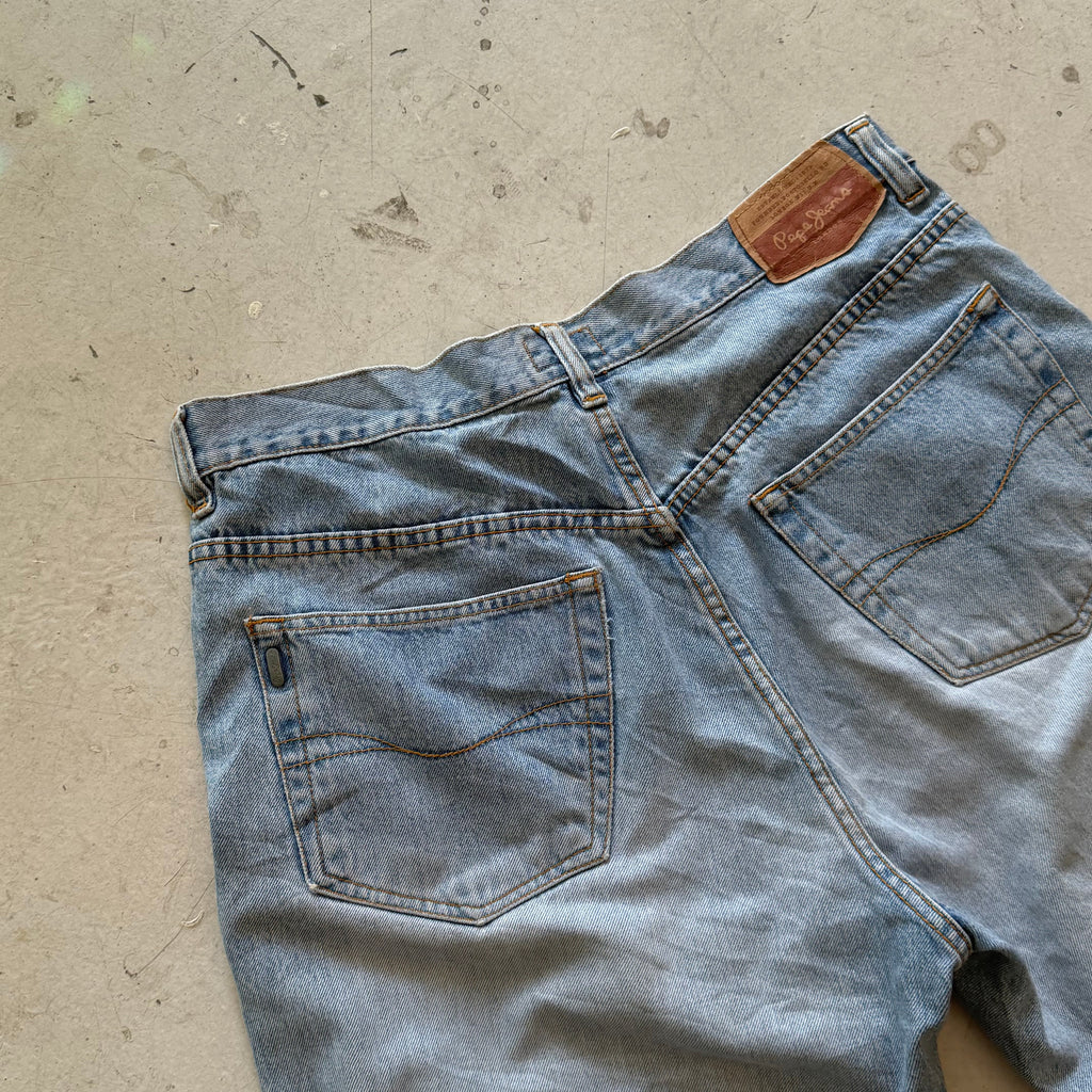 W36: Vintage denim jorts – loose fit workwear shorts - Re:Junk Vintage