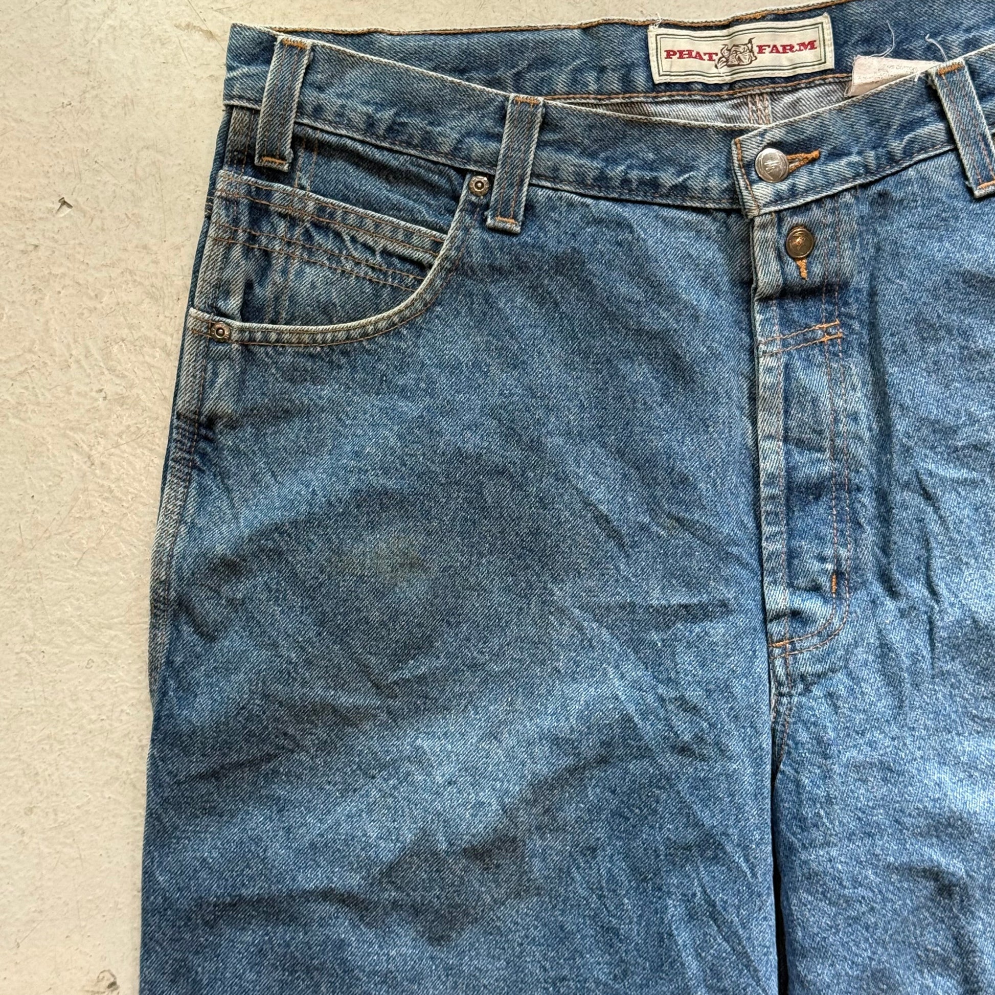 W36: Vintage denim jorts – loose fit workwear shorts - Re:Junk Vintage