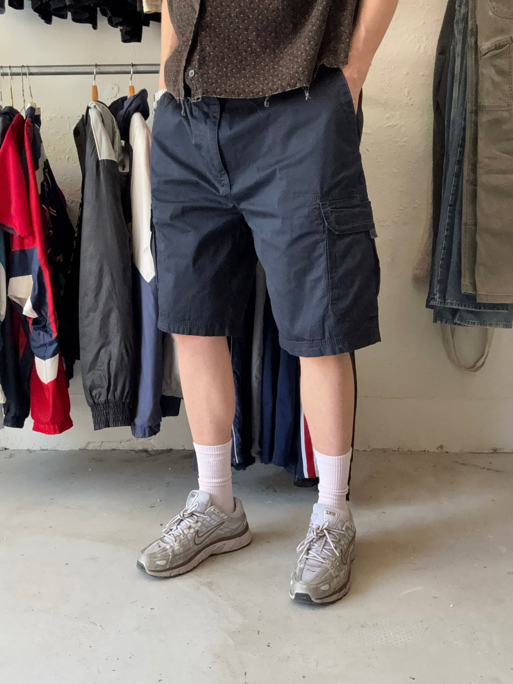 W38 | cargo shorts | Navy| - Re:Junk Vintage