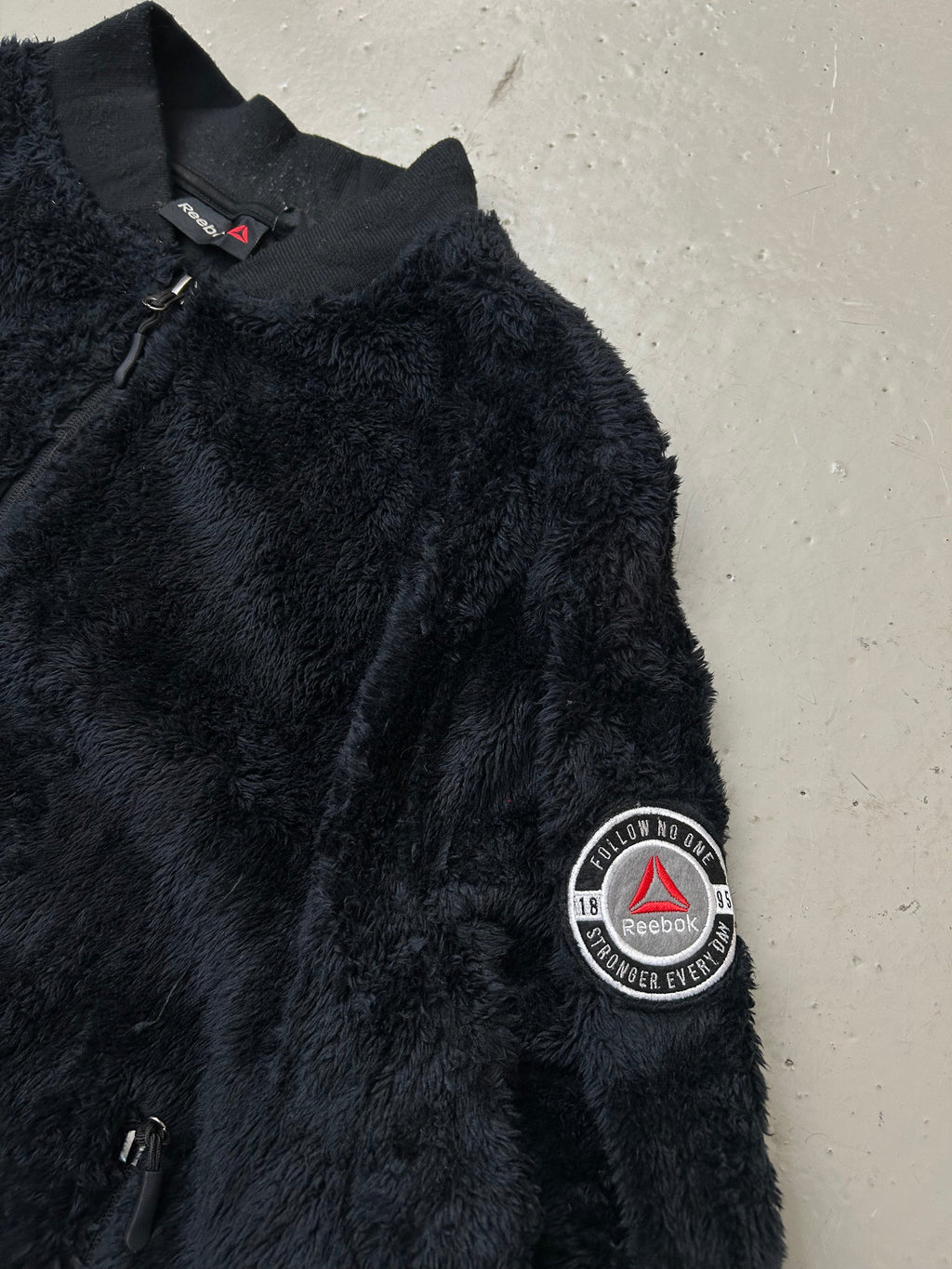 Women Reebok Vintage Fleece - Medium - Re:Junk Vintage