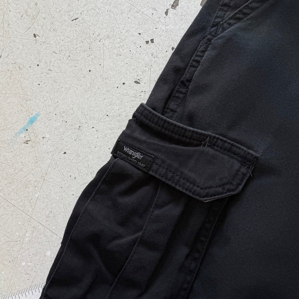 Wrangler | cargo shorts | sort | W32 - Re:Junk Vintage