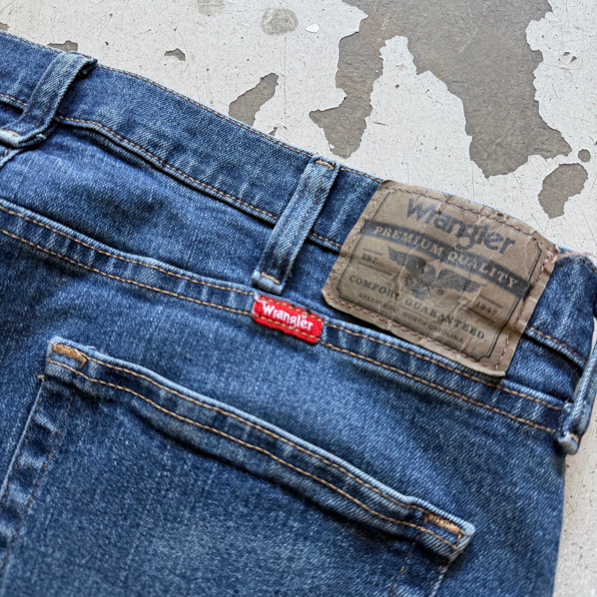 Wrangler | denim shorts | blå | W34 - Re:Junk Vintage